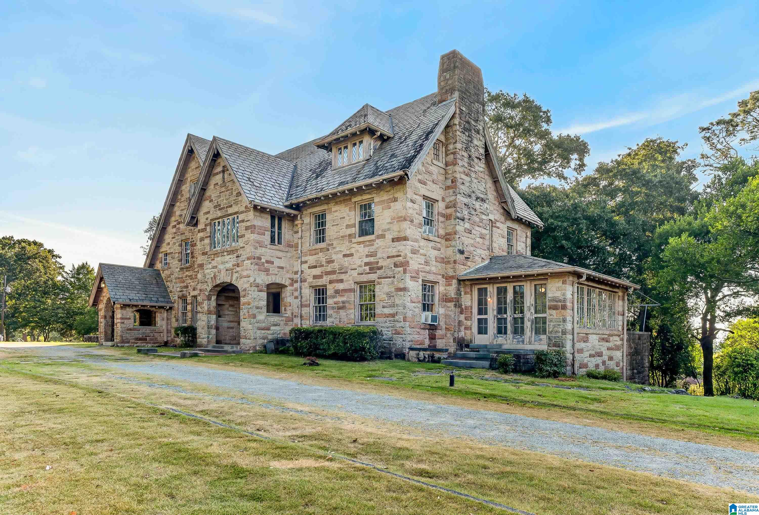 Photo 4 of Single family home for sale at 1453 Shades Crst Rd, Birmingham, AL 35226 | MLS# 21464216 | Listing updated on 2026-09-15