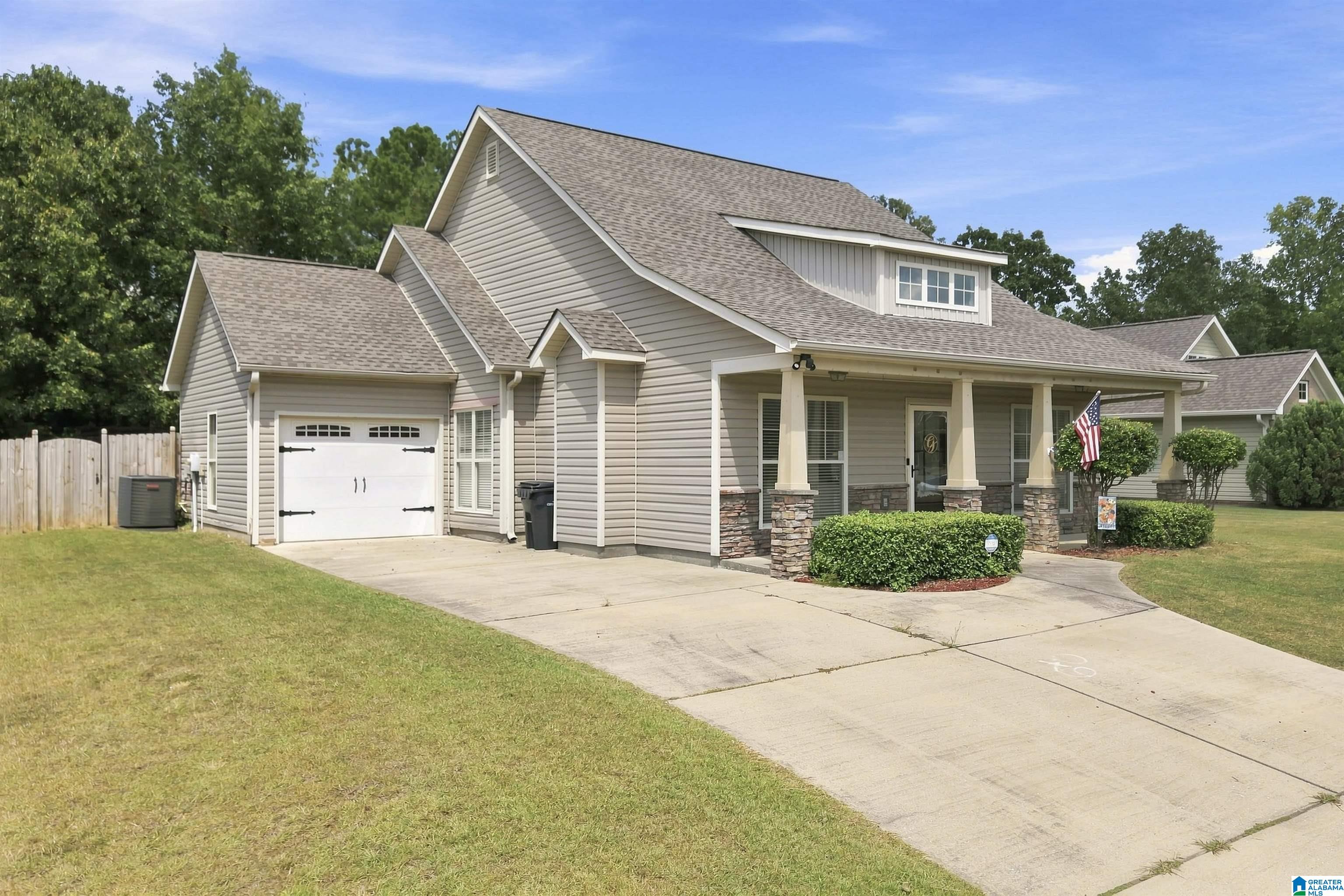 Photo 2 of Single family home for sale at 213 Rossburg Dr, Calera, AL 35040 | MLS# 21464227 | Listing updated on 2026-09-15
