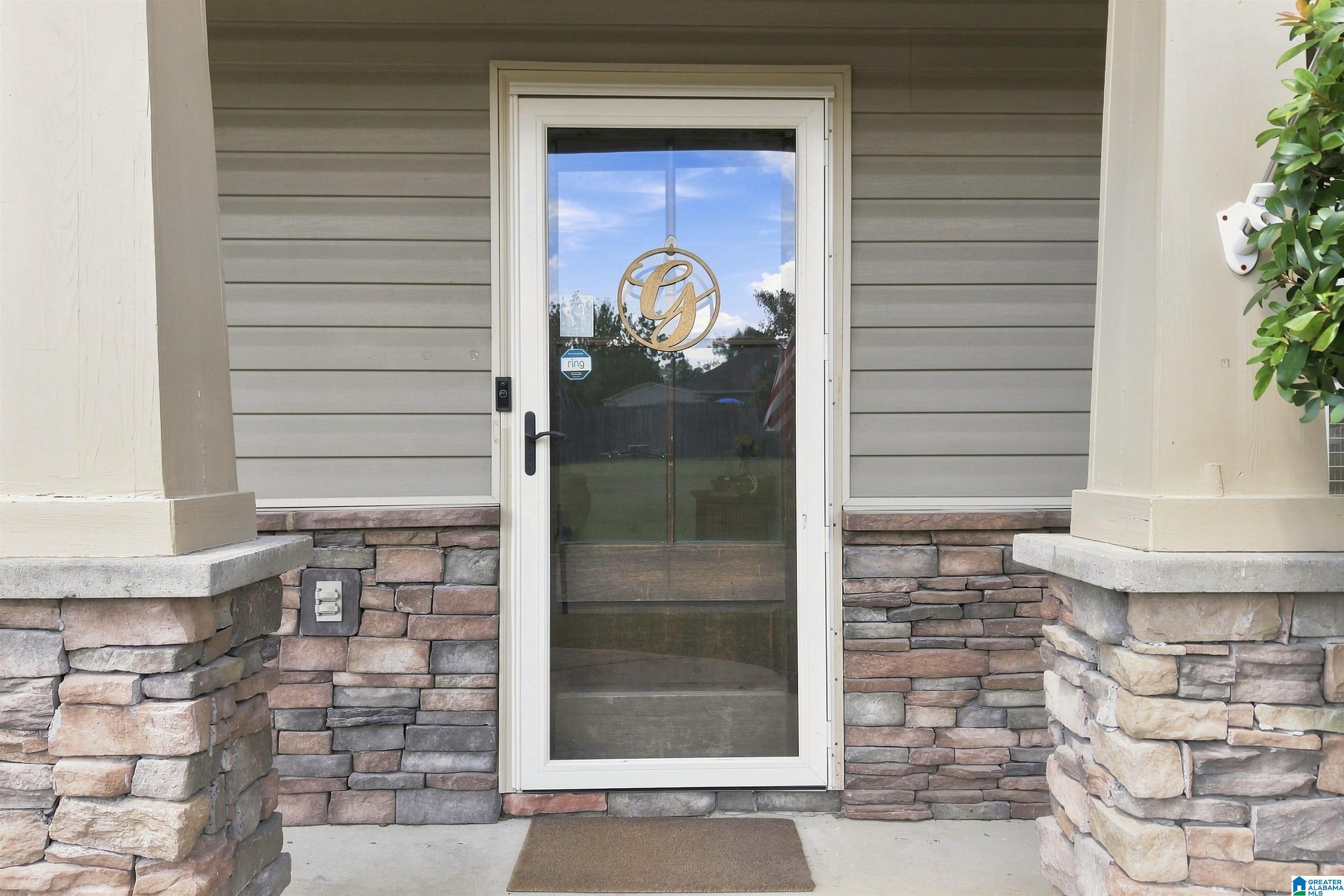 Photo 3 of Single family home for sale at 213 Rossburg Dr, Calera, AL 35040 | MLS# 21464227 | Listing updated on 2026-09-15