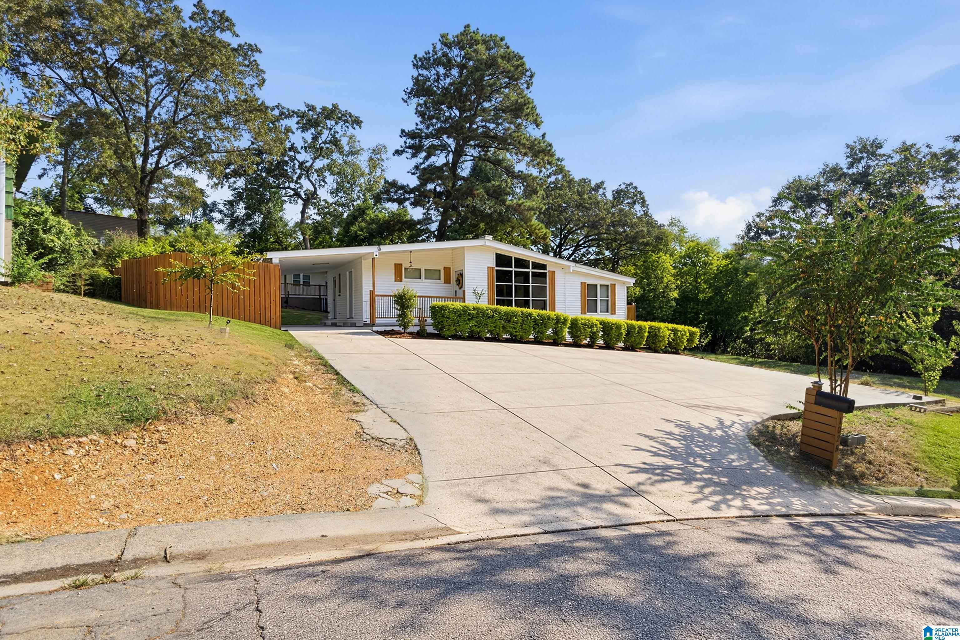 Photo 1 of Sale Pending at 1025 Rutledge Way, Fairfield, AL 35064 | MLS# 21464228 | Listing updated on 2026-09-09