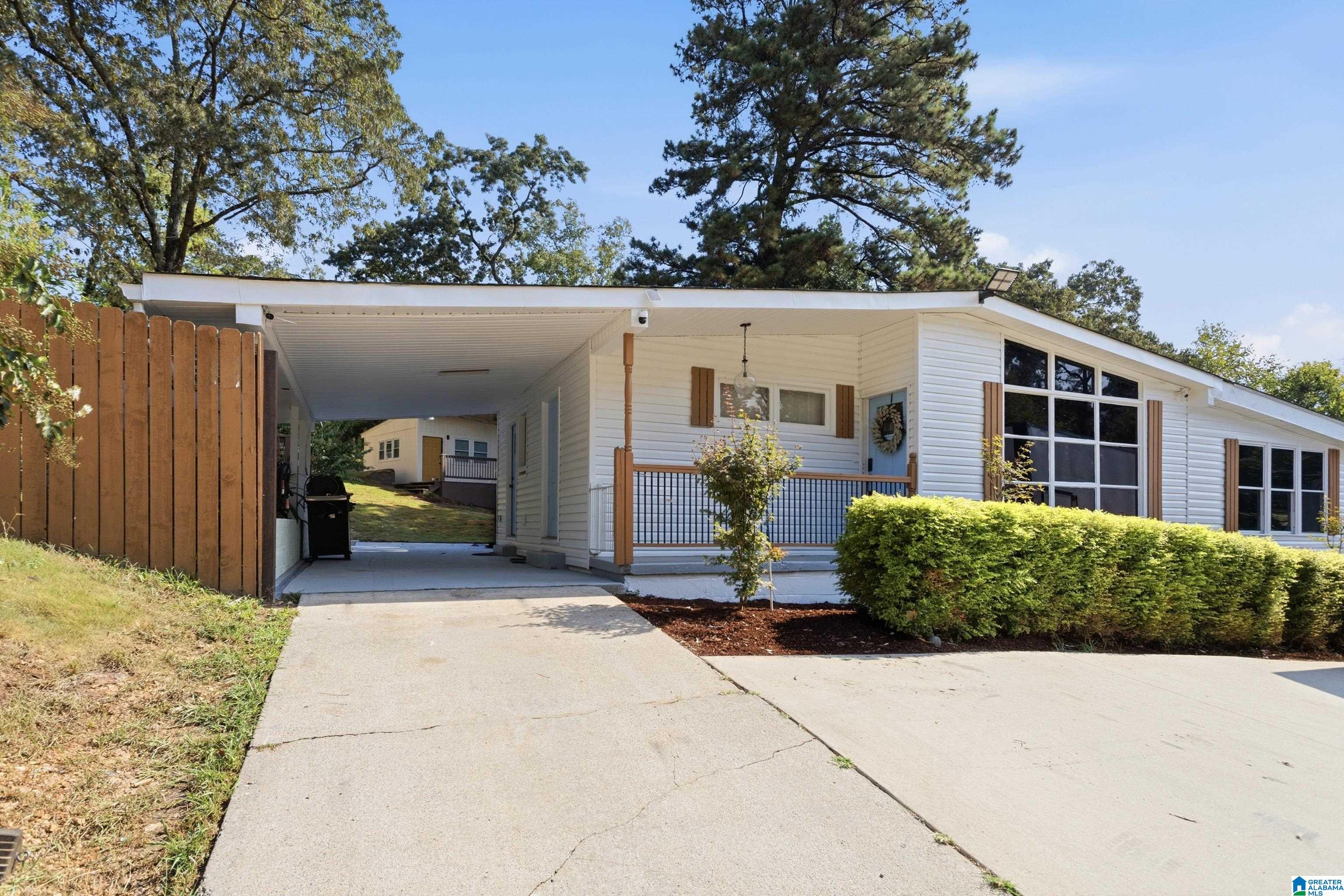 Photo 2 of Sale Pending at 1025 Rutledge Way, Fairfield, AL 35064 | MLS# 21464228 | Listing updated on 2026-09-09
