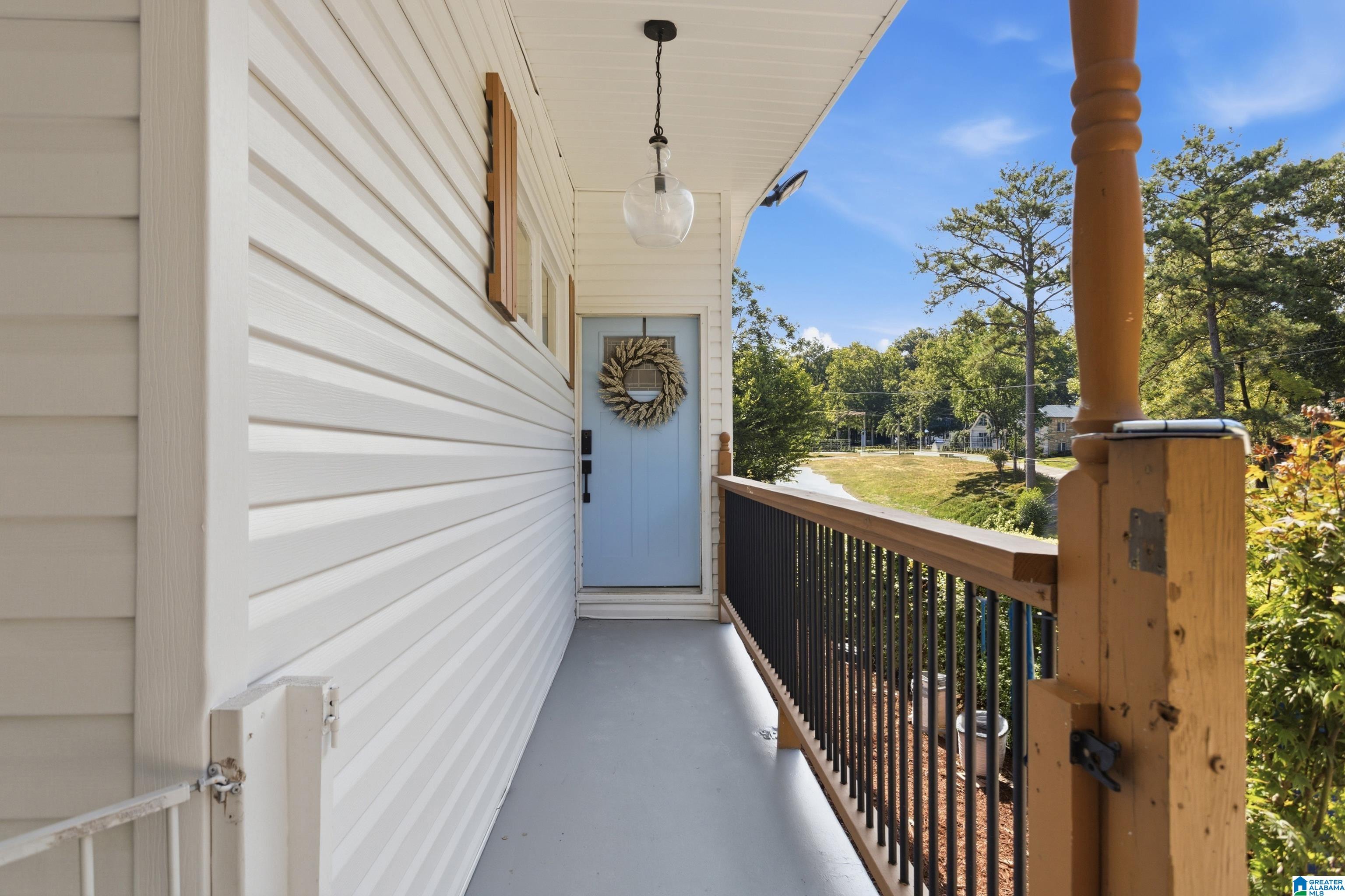 Photo 3 of Sale Pending at 1025 Rutledge Way, Fairfield, AL 35064 | MLS# 21464228 | Listing updated on 2026-09-09