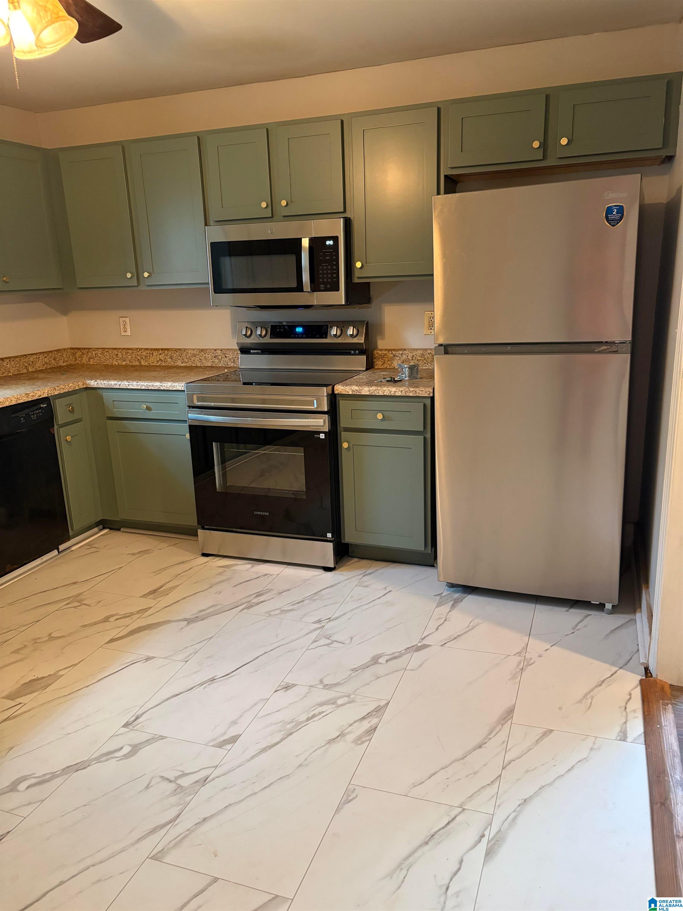 Photo 2 of Single family home for sale at 557 6th Court, Pleasant Grove, AL 35127 | MLS# 21464258 | Listing updated on 2026-09-07