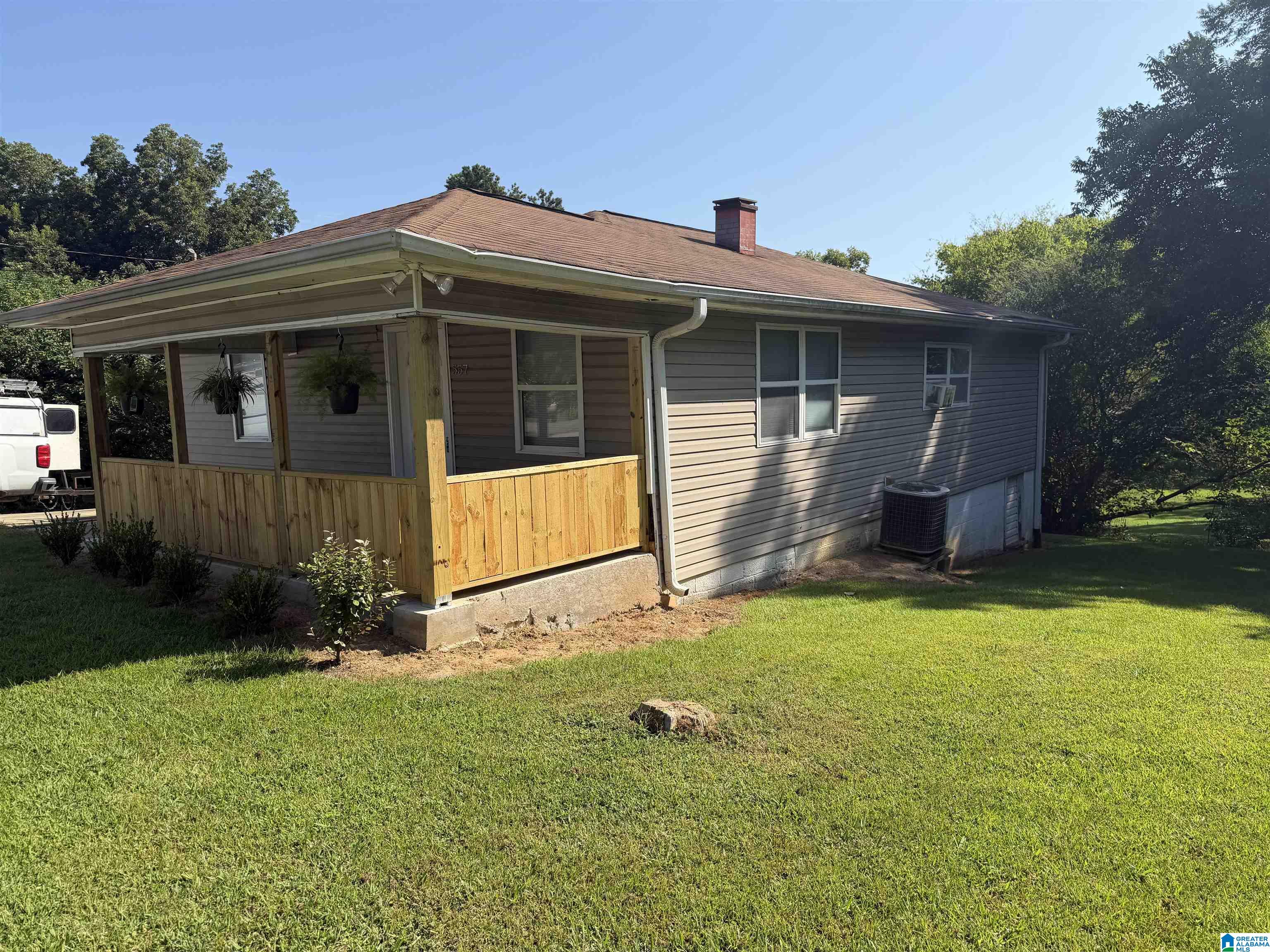 Photo 3 of Single family home for sale at 557 6th Court, Pleasant Grove, AL 35127 | MLS# 21464258 | Listing updated on 2026-09-07