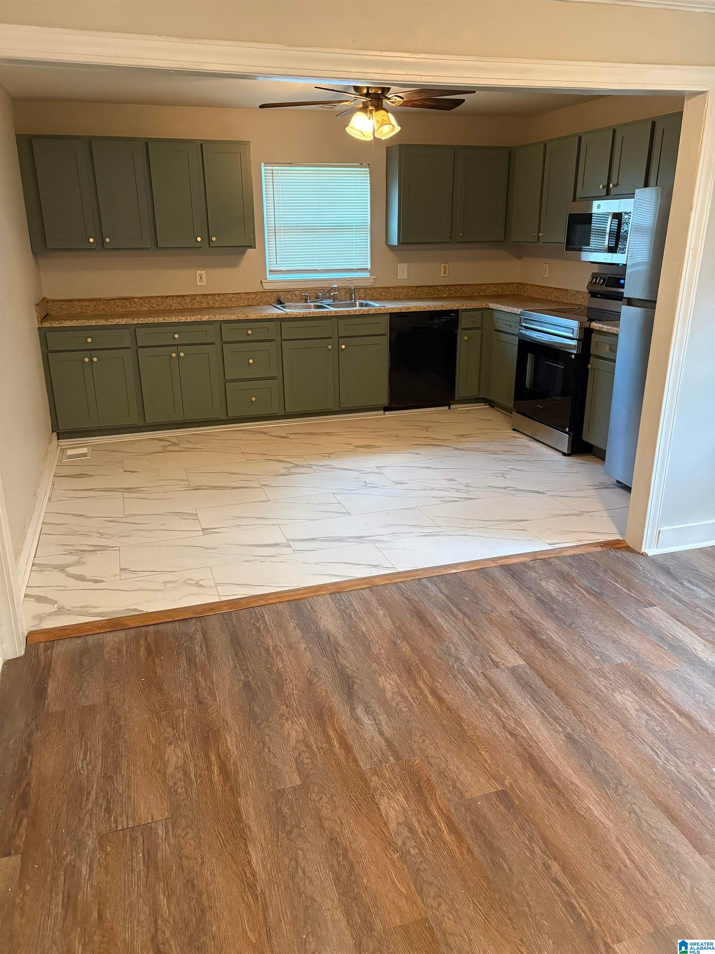 Photo 3 of Single family home for sale at 557 6th Court, Pleasant Grove, AL 35127 | MLS# 21464258 | Listing updated on 2026-09-07