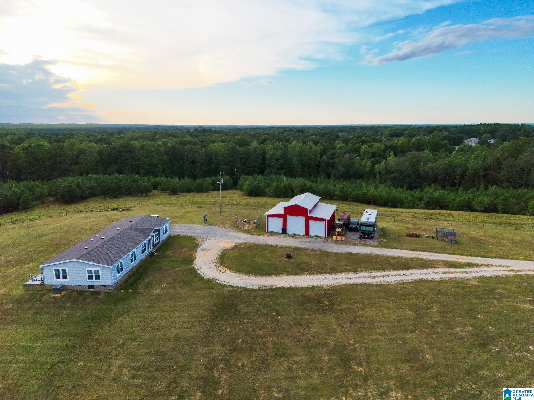 Single family home for sale at 1740 County Rd 50, JEMISON, AL 35085 | MLS# 21464268
