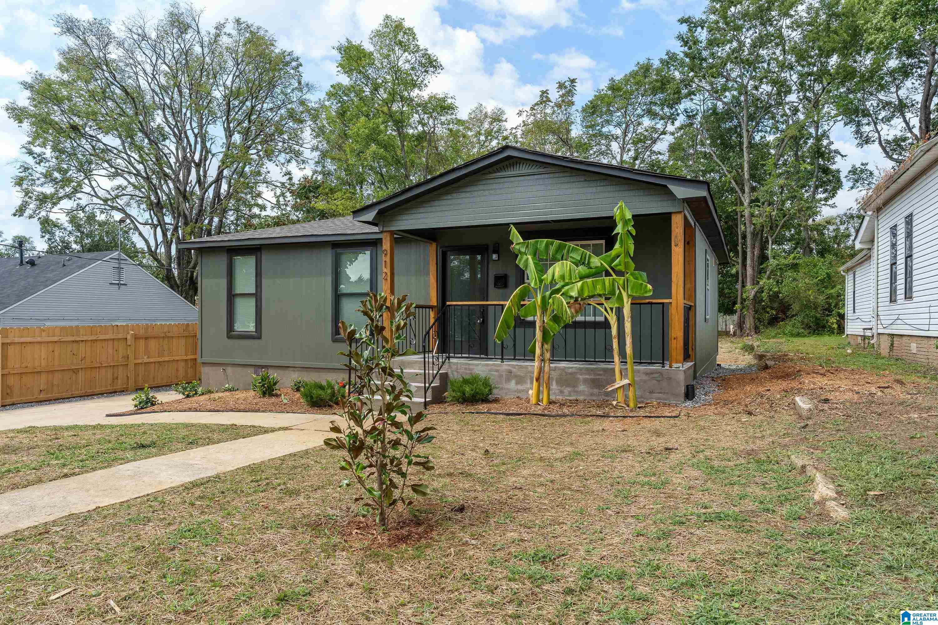 Photo 2 of Single family home for sale at 912 48th Street N, Birmingham, AL 35212 | MLS# 21464278 | Listing updated on 2026-09-14