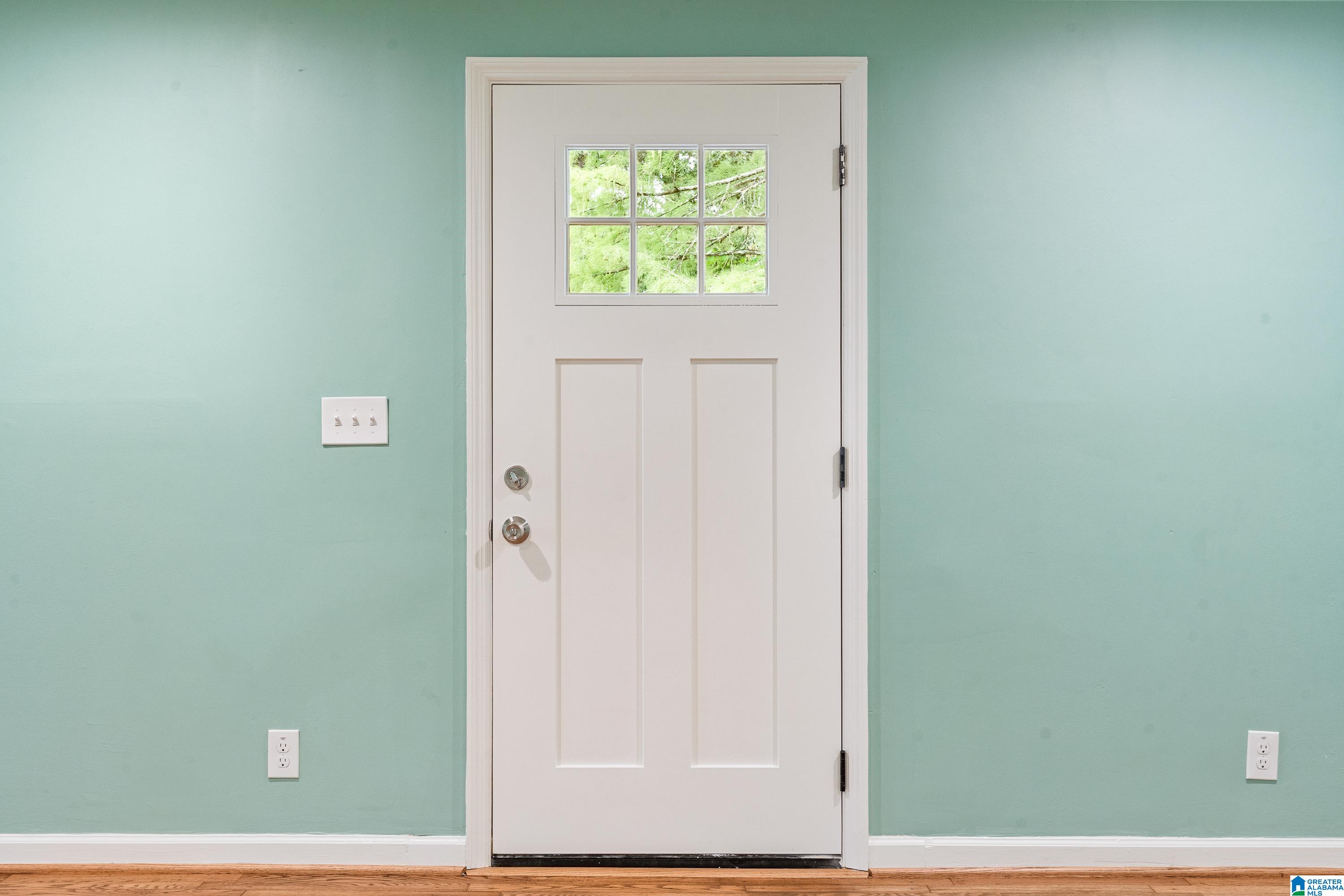 Photo 3 of Single family home for sale at 1209 Five Mile Rd, Birmingham, AL 35215 | MLS# 21464279 | Listing updated on 2026-09-14