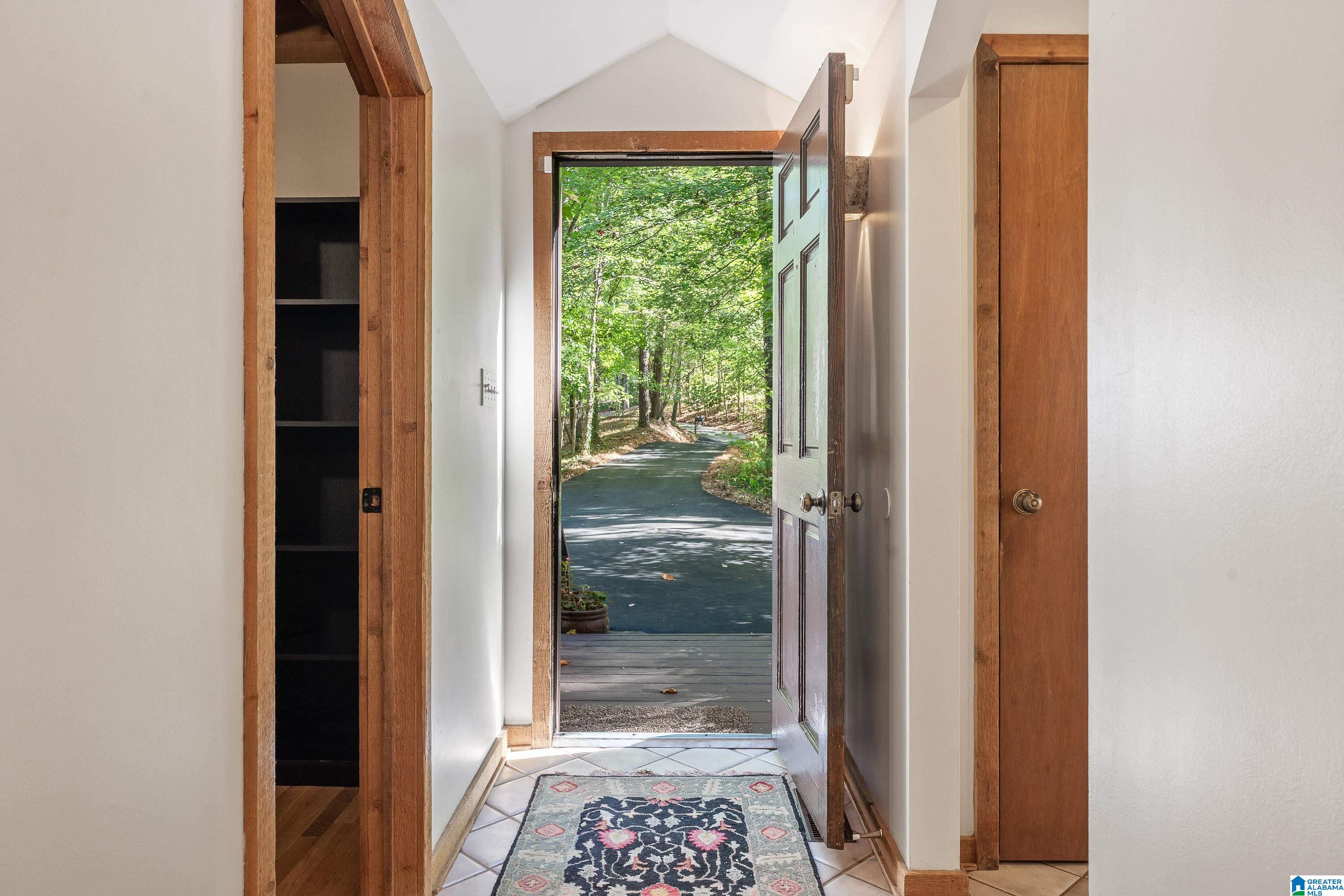 Photo 3 of Single family home for sale at 1827 Lake Knowl Dr, Helena, AL 35080 | MLS# 21464288 | Listing updated on 2026-09-17