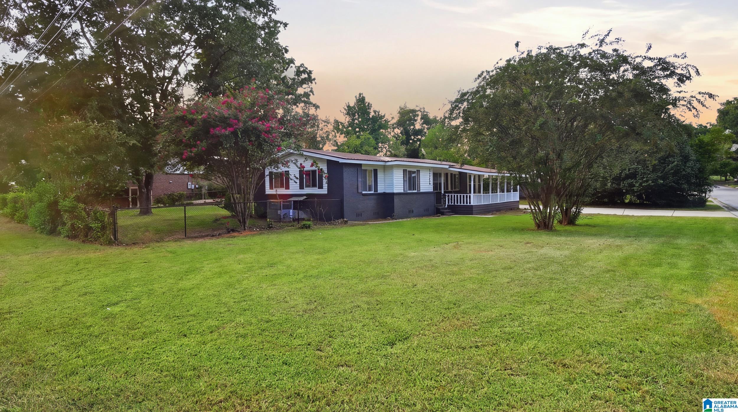 Photo 2 of Sale Pending at 1344 Lake Ln Ne, Birmingham, AL 35215 | MLS# 21464292 | Listing updated on 2026-09-17