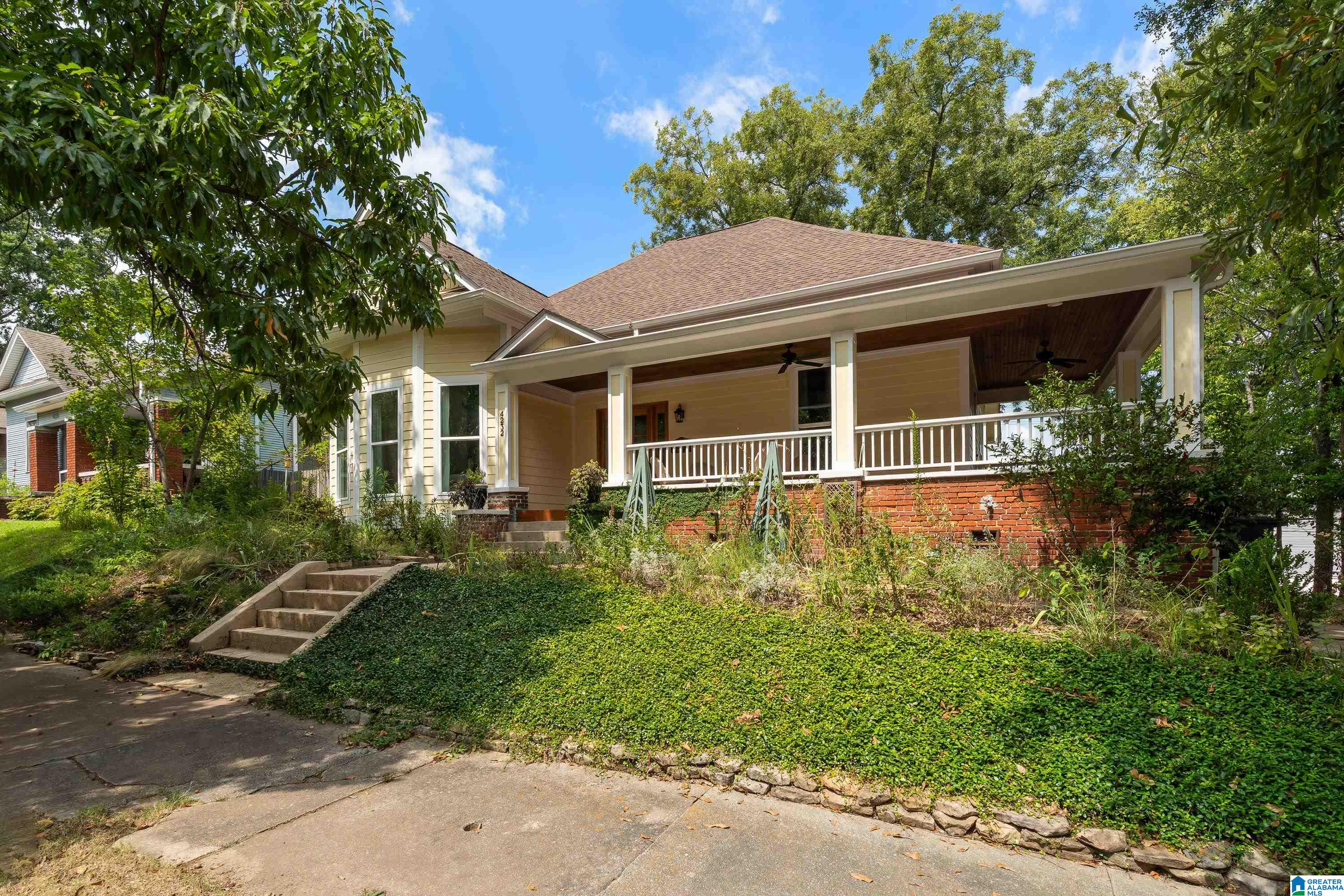 Photo 3 of Single family home for sale at 4232 4th Avenue S, Birmingham, AL 35222 | MLS# 21464300 | Listing updated on 2026-09-11