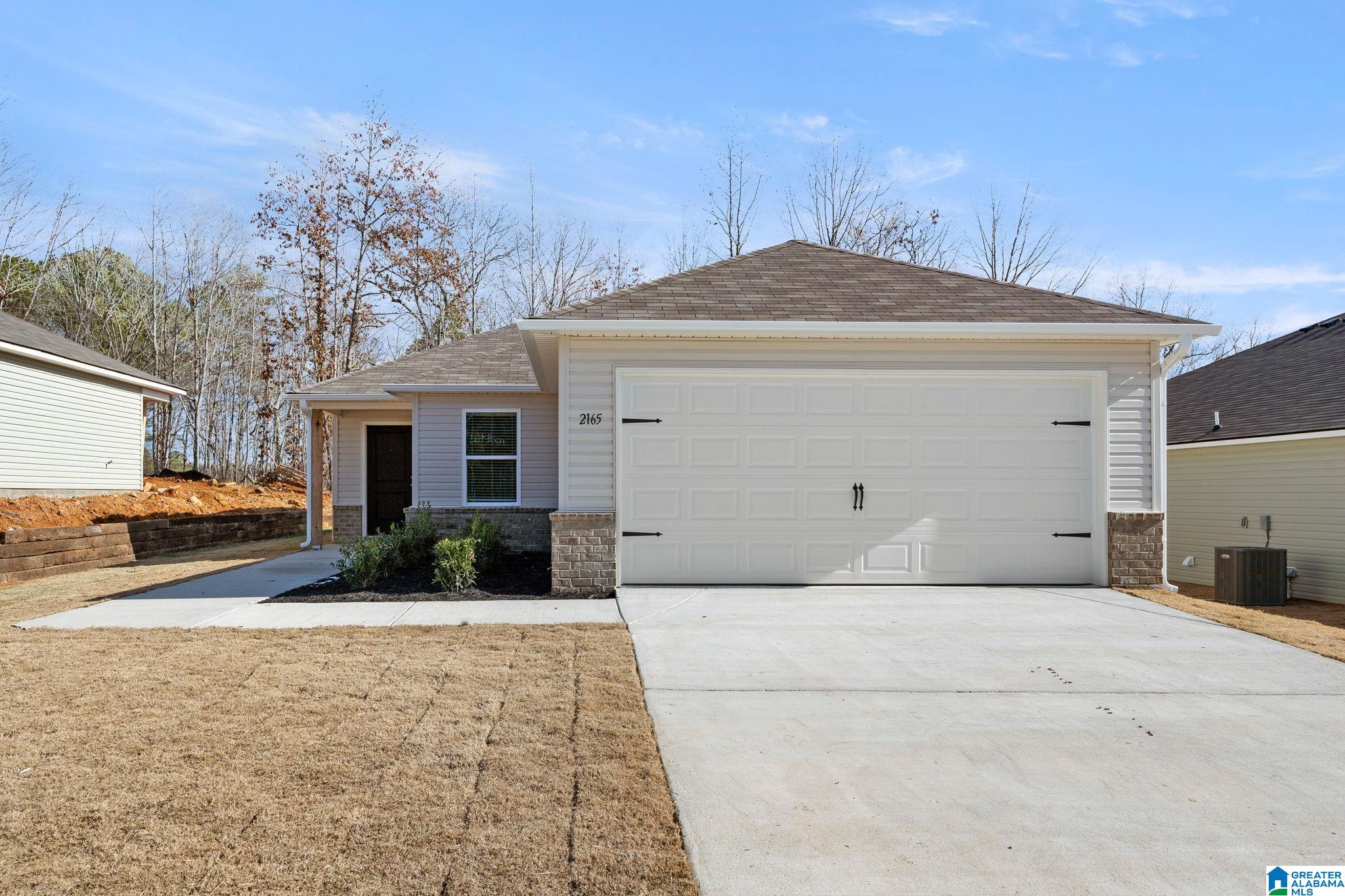 Photo 1 of Single family home for sale at 315 Buckhorn Ln, Lincoln, AL 35096 | MLS# 21464305 | Listing updated on 2026-09-09