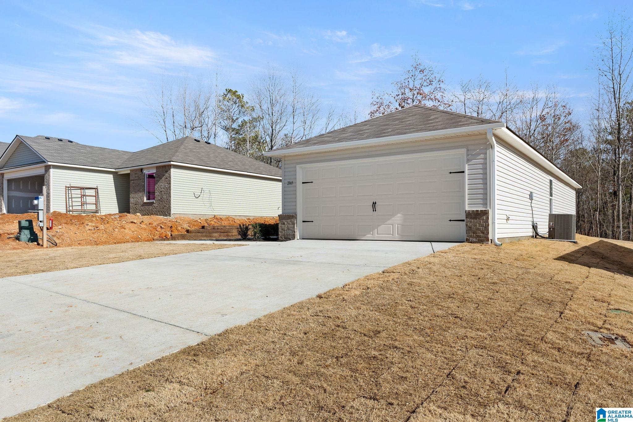 Photo 2 of Single family home for sale at 315 Buckhorn Ln, Lincoln, AL 35096 | MLS# 21464305 | Listing updated on 2026-09-09