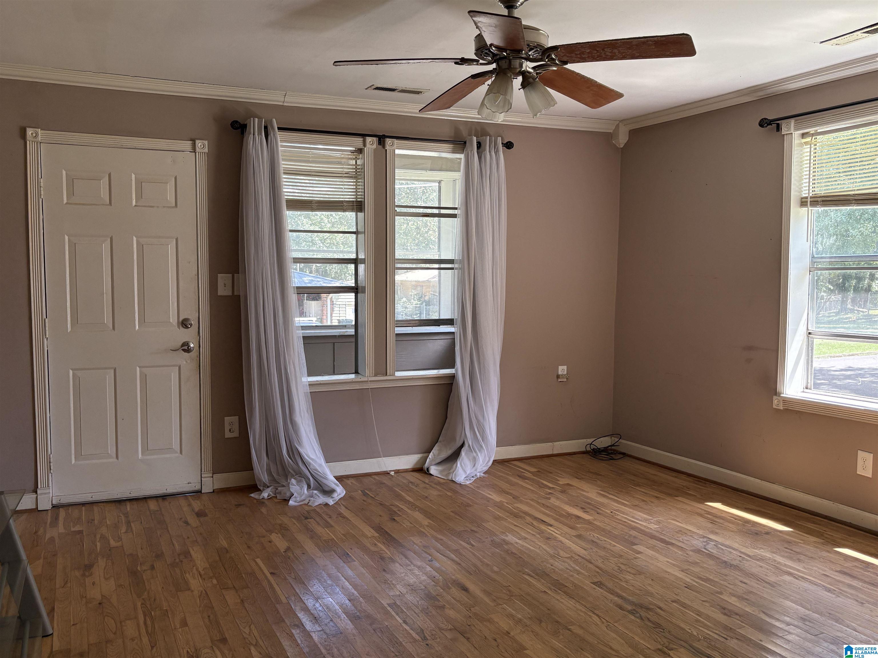 Photo 3 of Single family home for sale at 612 3rd Place, Jasper, AL 35501 | MLS# 21464309 | Listing updated on 2026-09-08