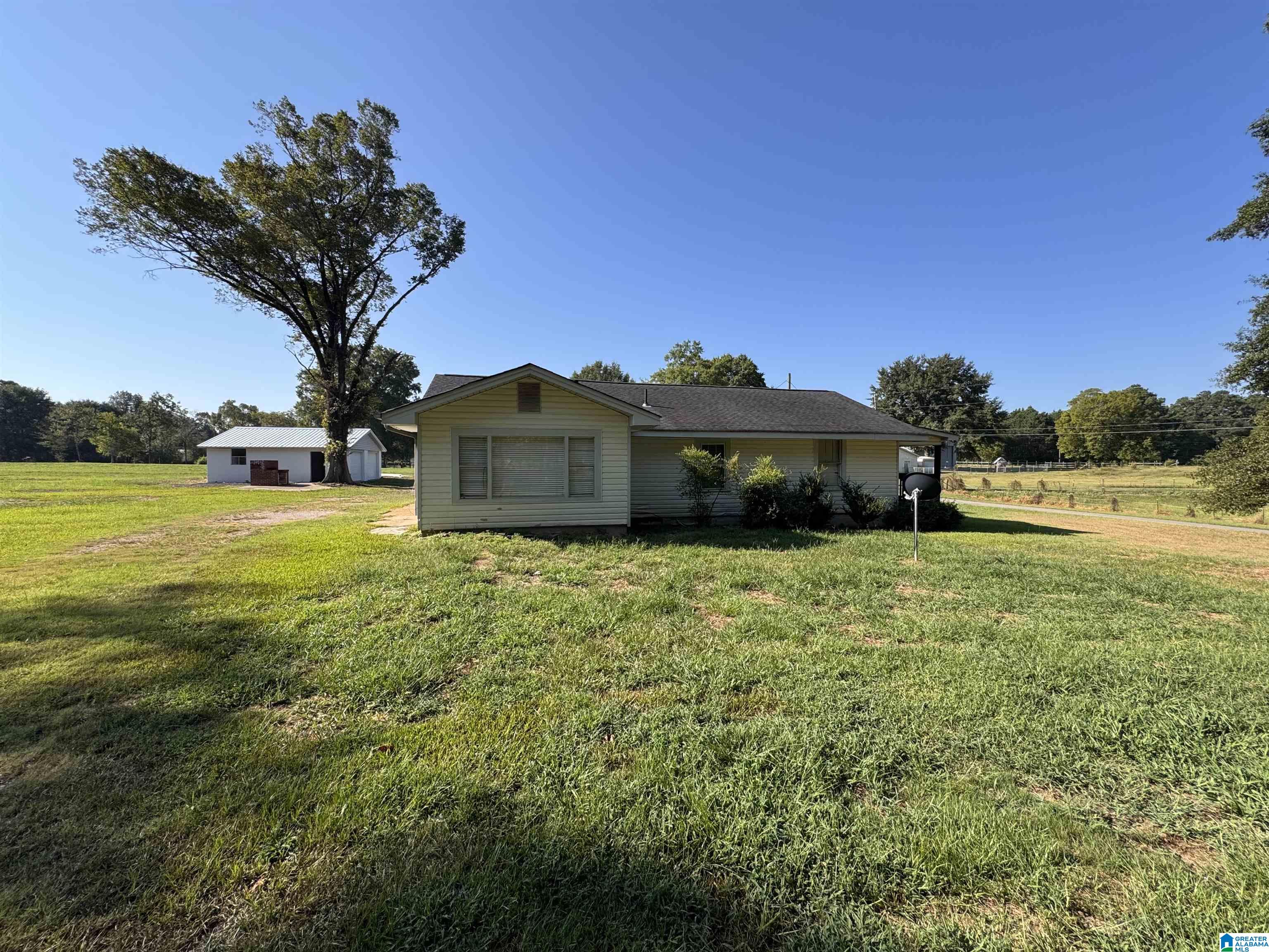 Single family home for sale at 600 Mcclain Rd, Bessemer, AL 35023 | MLS# 21464326