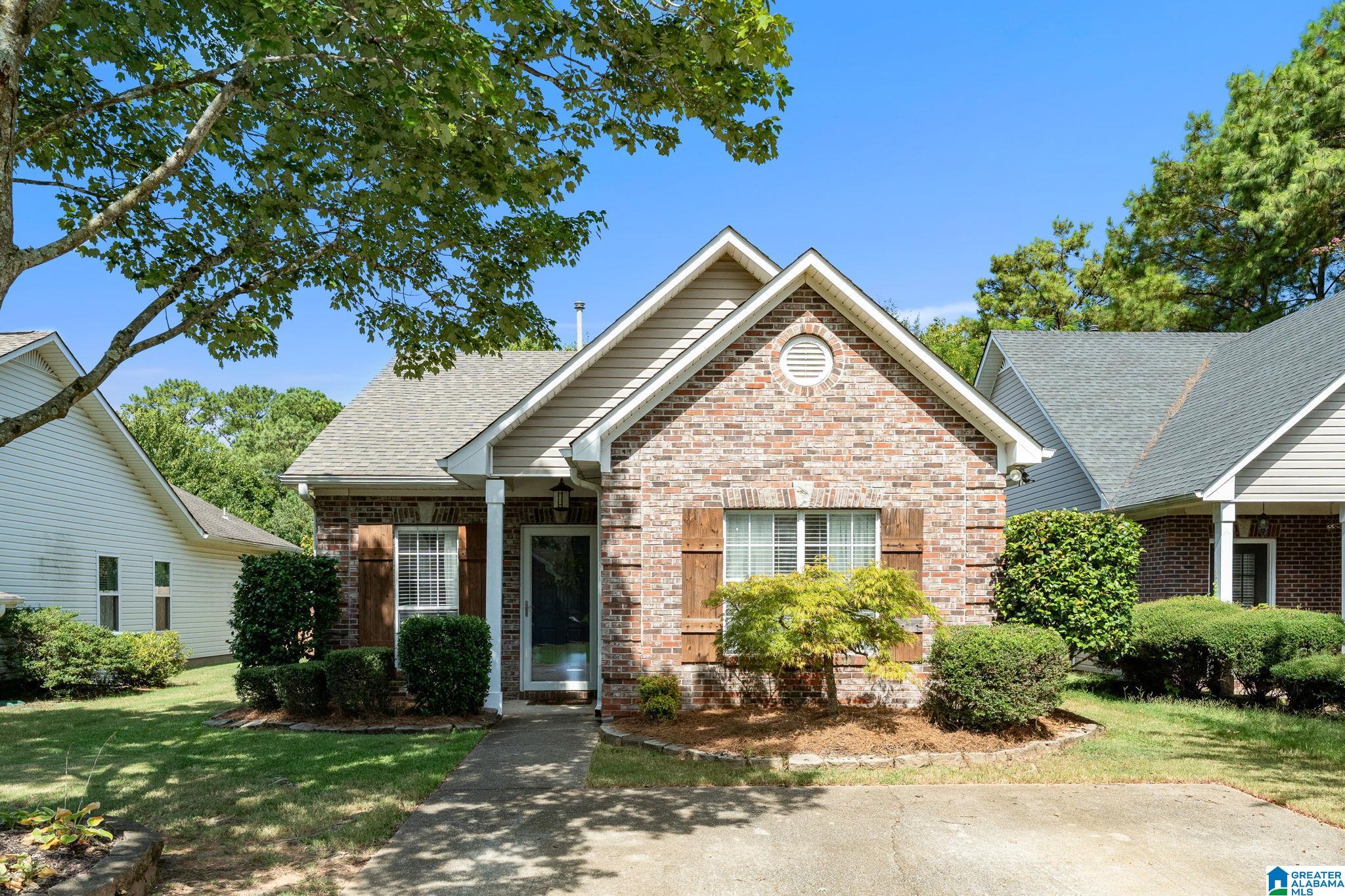 Photo 1 of Sale Pending at 5271 Cottage Ln, Hoover, AL 35226 | MLS# 21464332 | Listing updated on 2026-09-12