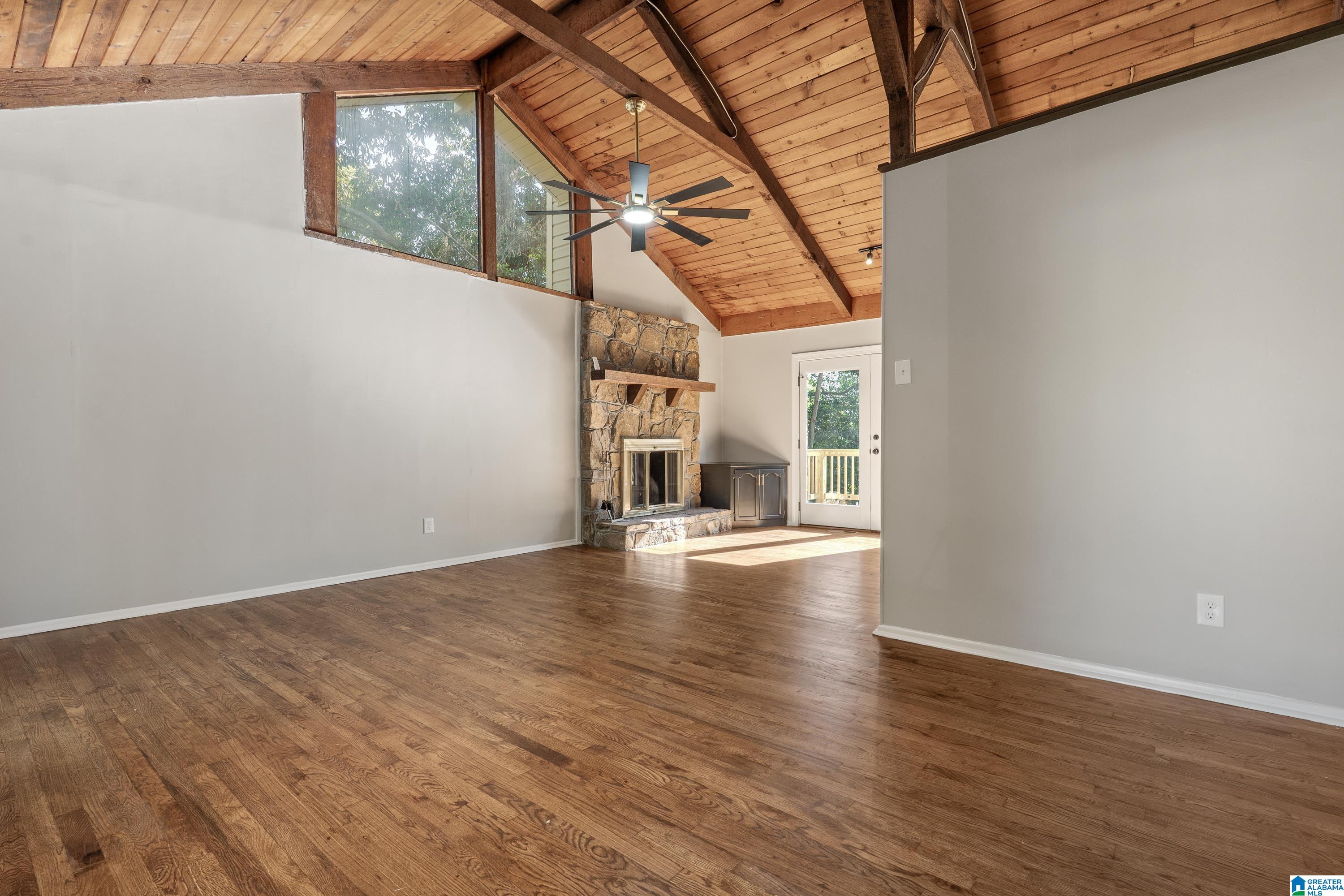 Photo 4 of Single family home for sale at 3929 Rock Ridge Rd, Irondale, AL 35210 | MLS# 21464335 | Listing updated on 2026-09-12