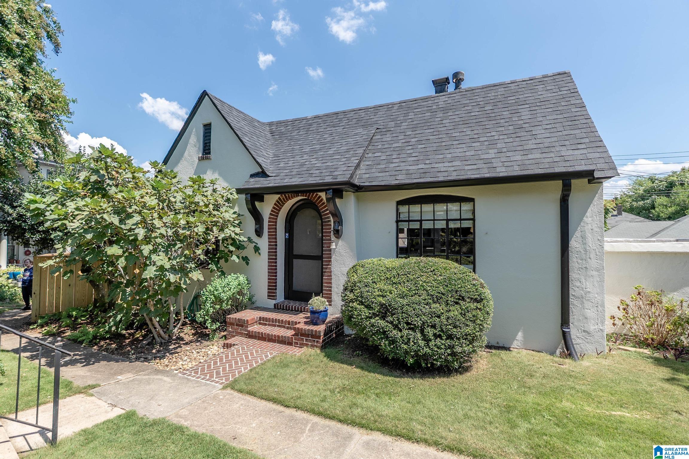 Photo 1 of Single family home for sale at 3214 Cliff Rd S, Birmingham, AL 35205 | MLS# 21464378 | Listing updated on 2026-09-09