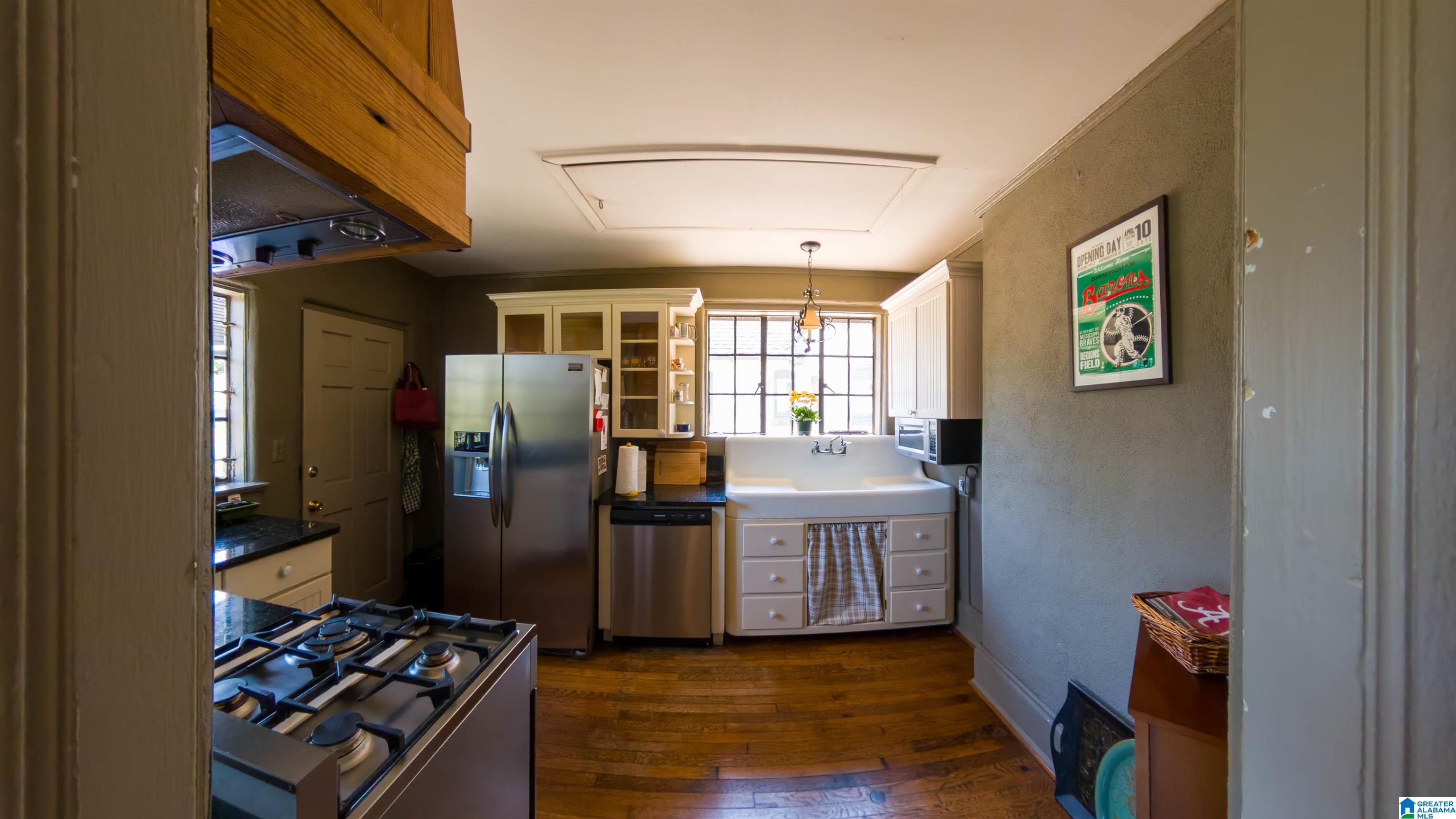 Photo 4 of Single family home for sale at 3214 Cliff Rd S, Birmingham, AL 35205 | MLS# 21464378 | Listing updated on 2026-09-09