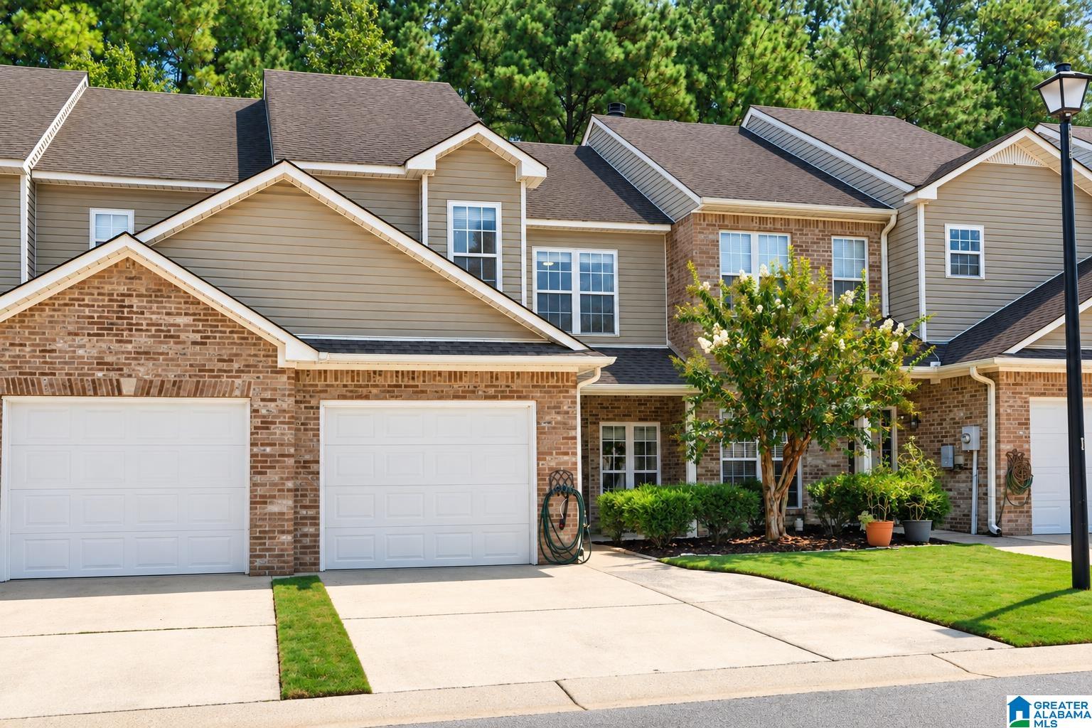 Photo 2 of Townhouse for sale at 1447 River Walk Cir, Vestavia Hills, AL 35216 | MLS# 21464381 | Listing updated on 2026-10-21