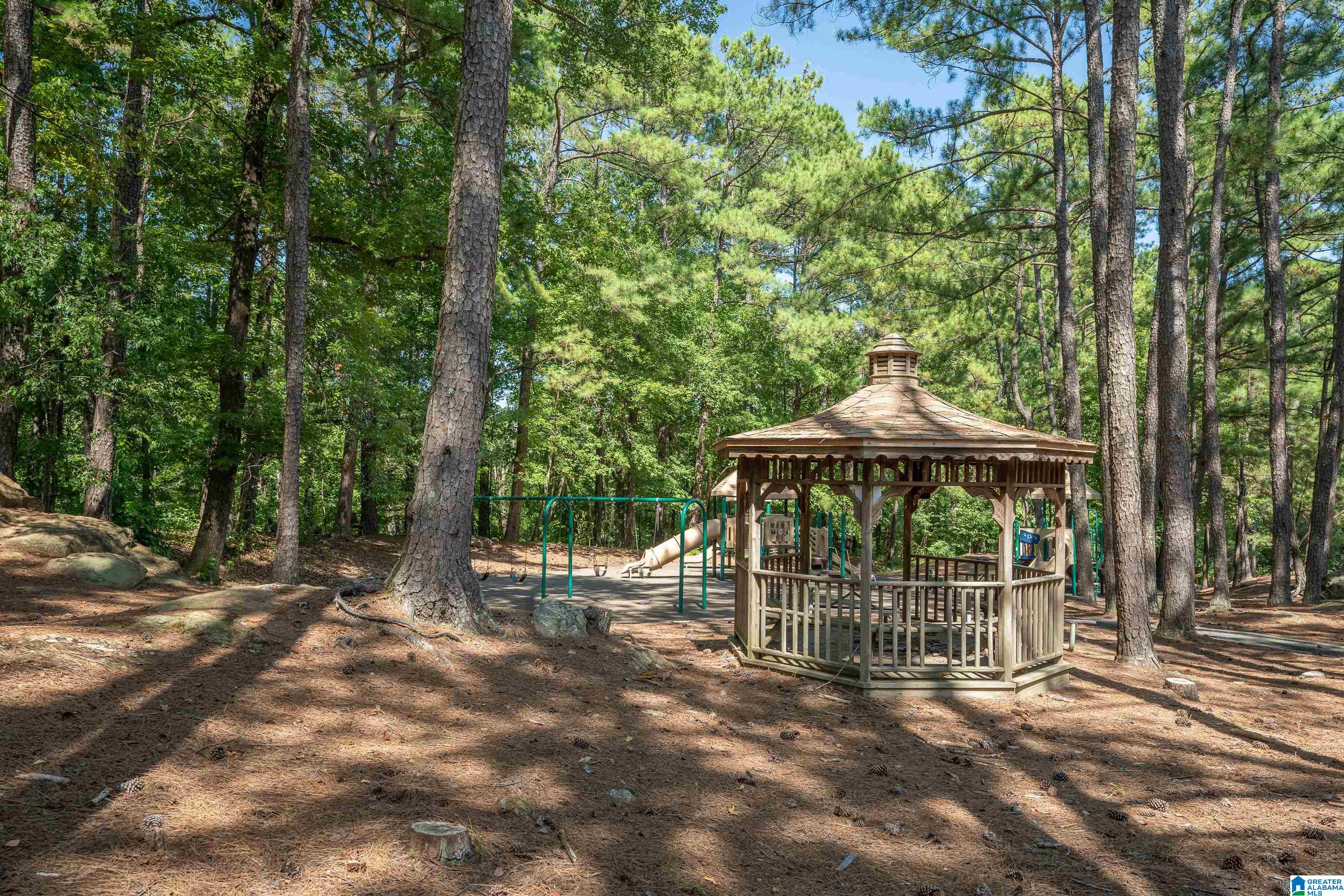 Photo 41 of Single family home for sale at 635 W Riverchase Pkwy, Hoover, AL 35244 | MLS# 21464398 | Listing updated on 2026-09-09