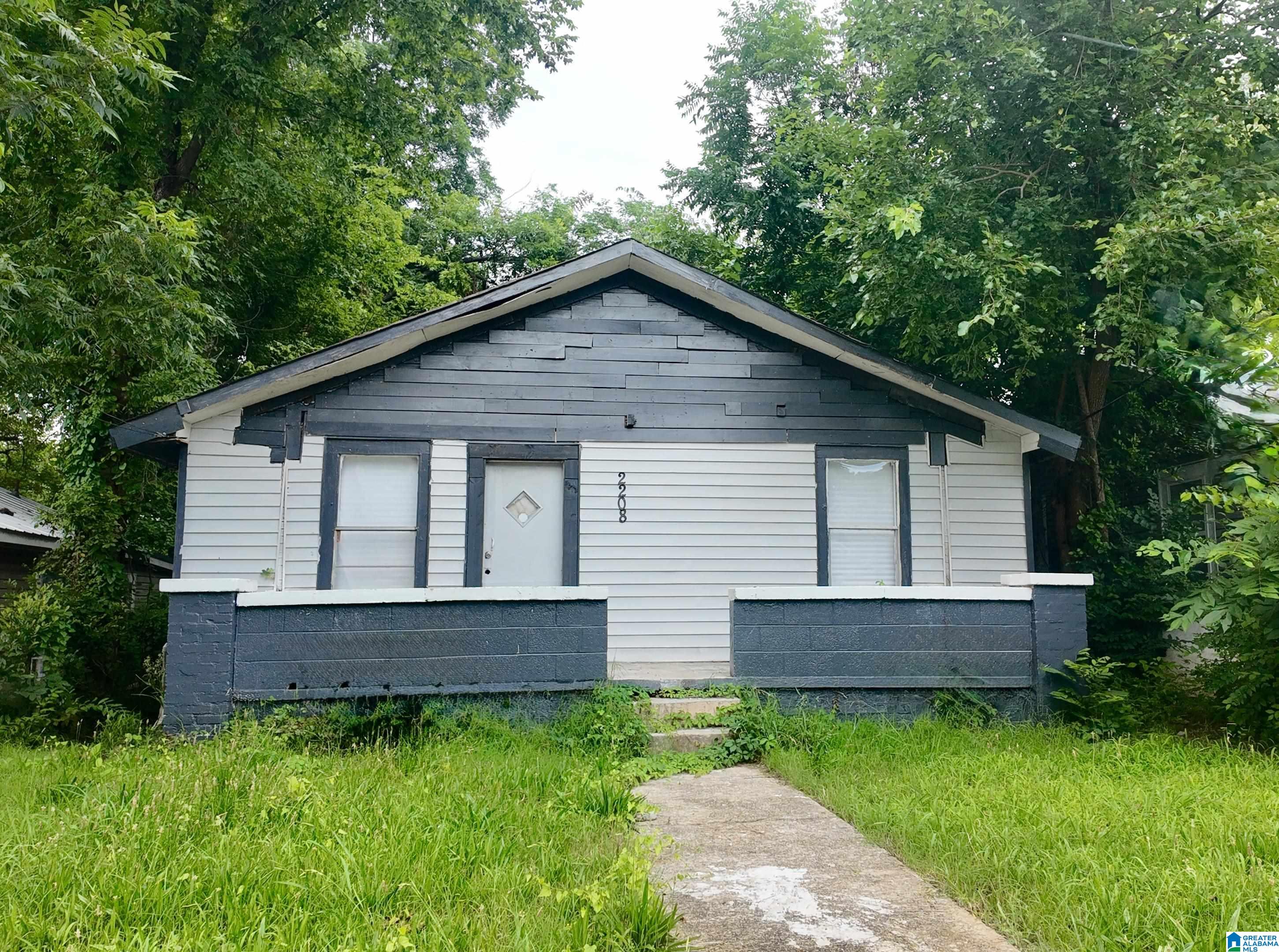 Photo 1 of Single family home for sale at 2208 Mayfield Ave Sw, Birmingham, AL 35211 | MLS# 21464410 | Listing updated on 2026-09-09