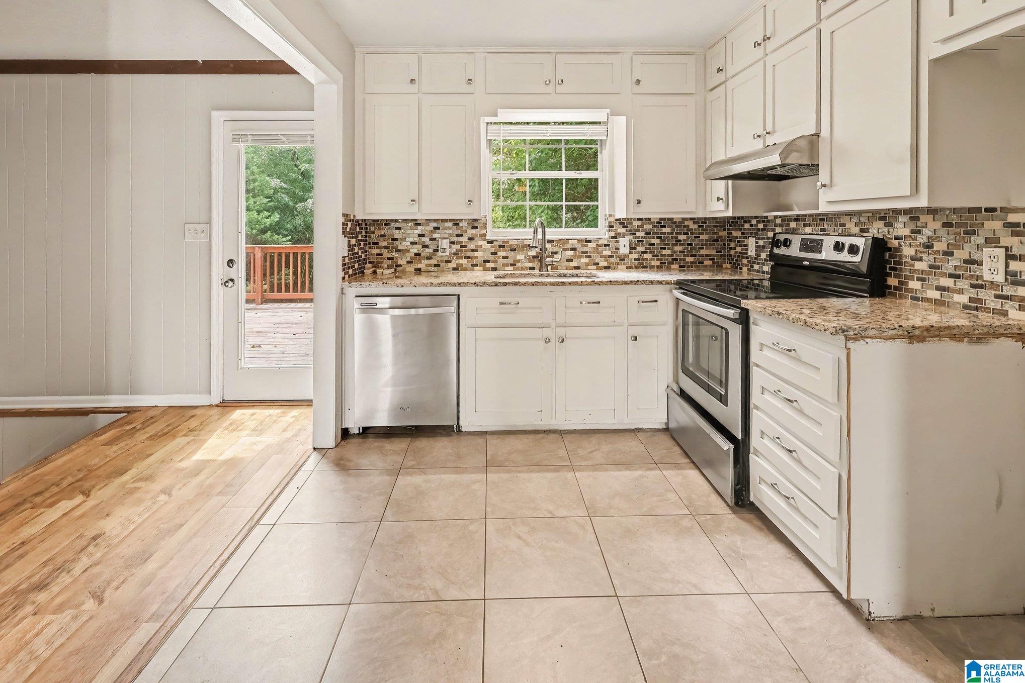 Photo 3 of Single family home for sale at 5406 Saddle Ridge Ln, Pinson, AL 35126 | MLS# 21464413 | Listing updated on 2026-09-09