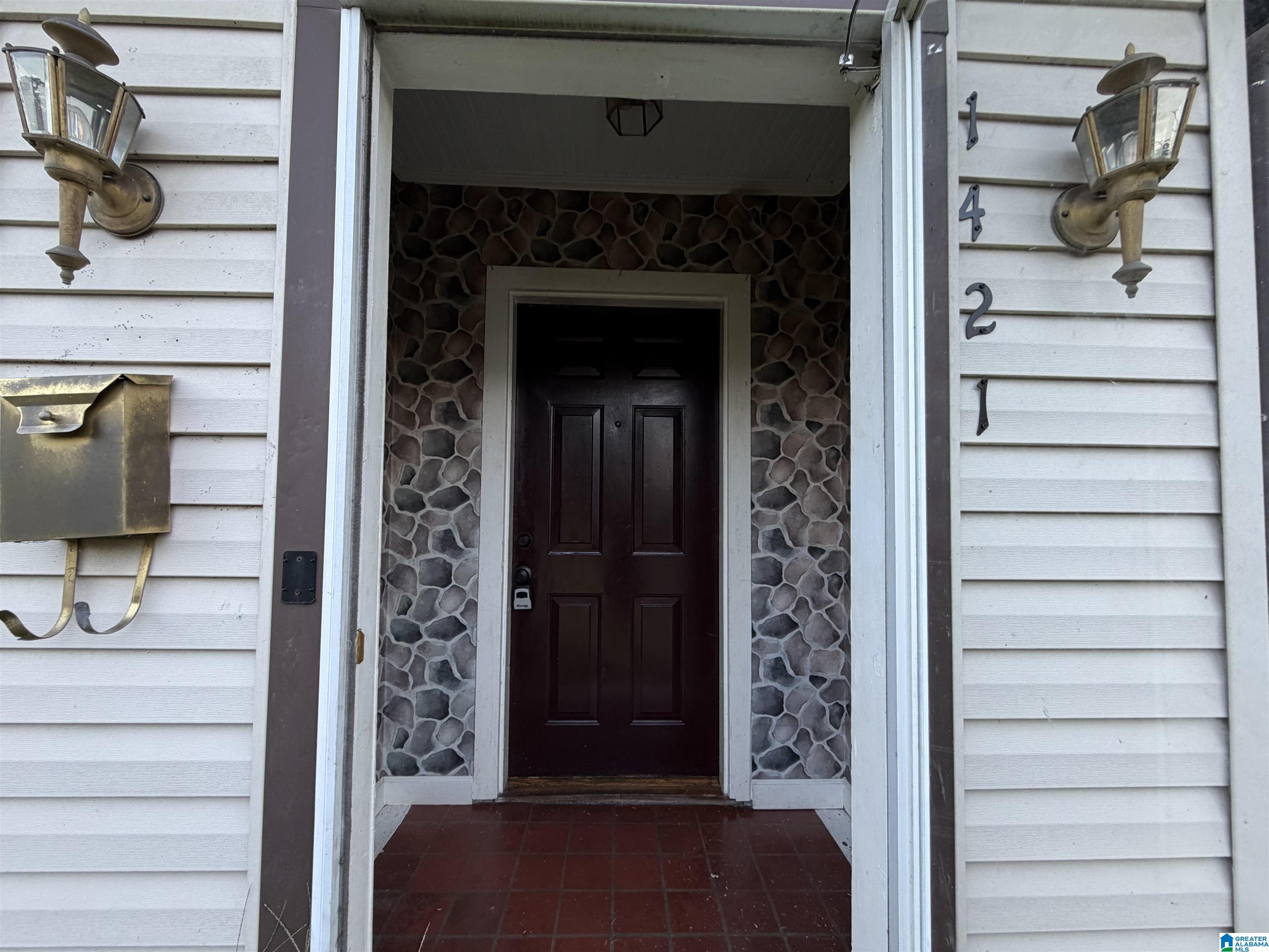 Photo 2 of Single family home for sale at 1421 42nd Street, Birmingham, AL 35208 | MLS# 21464422 | Listing updated on 2026-09-16