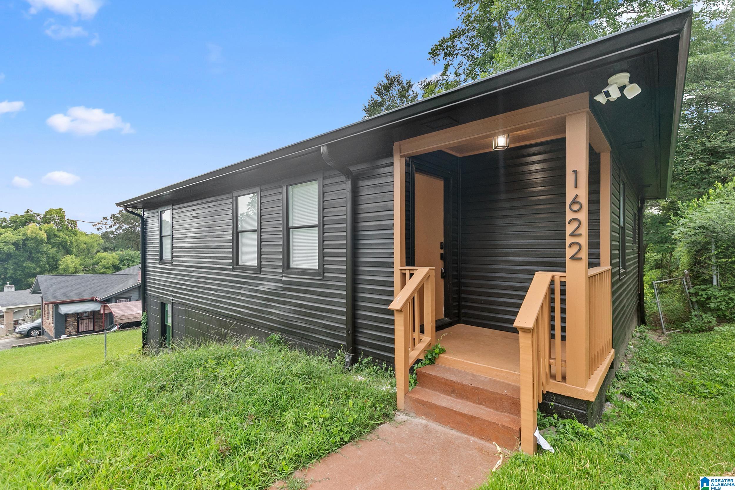 Photo 1 of Single family home for sale at 1622 19th Street N, Birmingham, AL 35234 | MLS# 21464432 | Listing updated on 2026-09-17