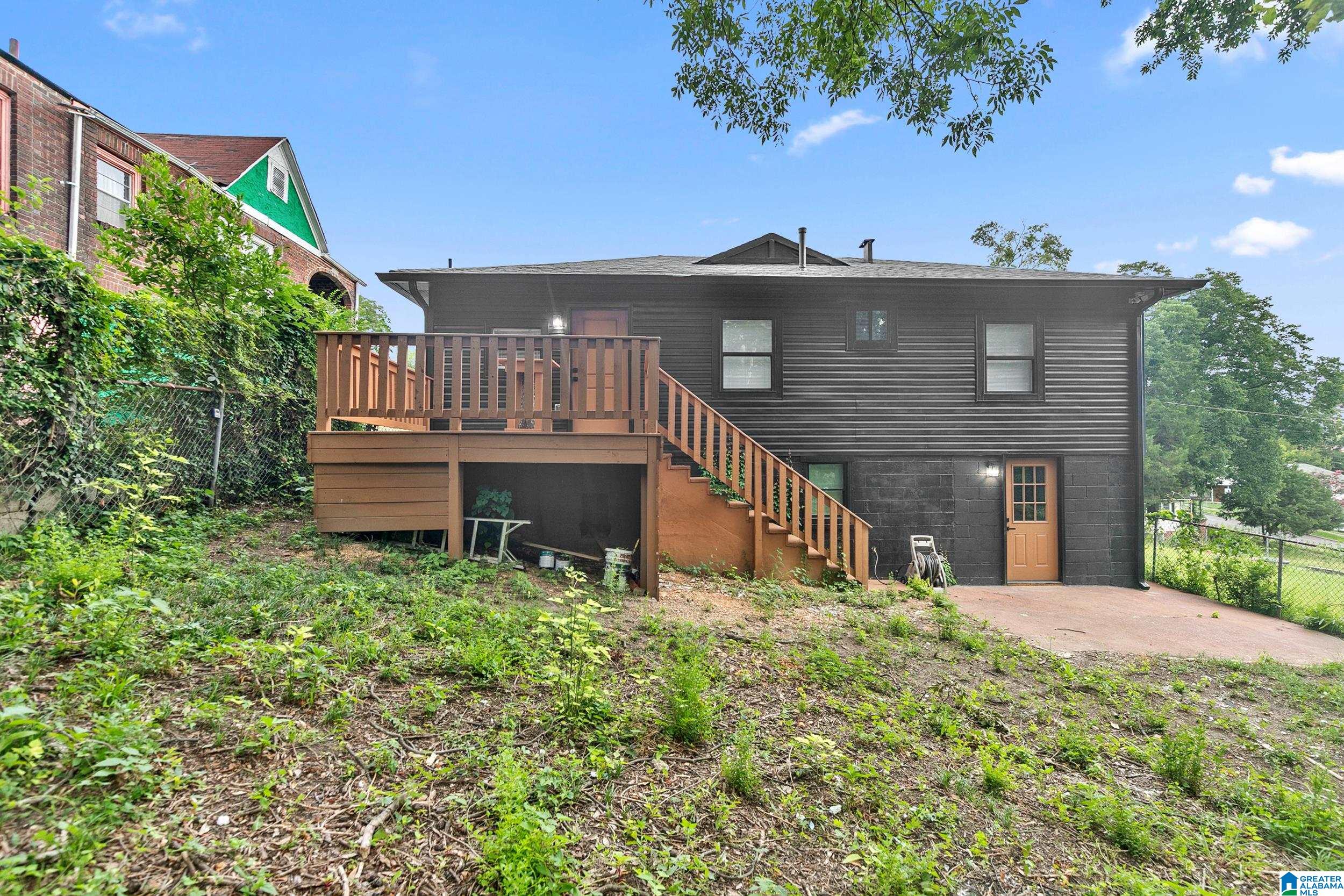 Photo 4 of Single family home for sale at 1622 19th Street N, Birmingham, AL 35234 | MLS# 21464432 | Listing updated on 2026-09-17