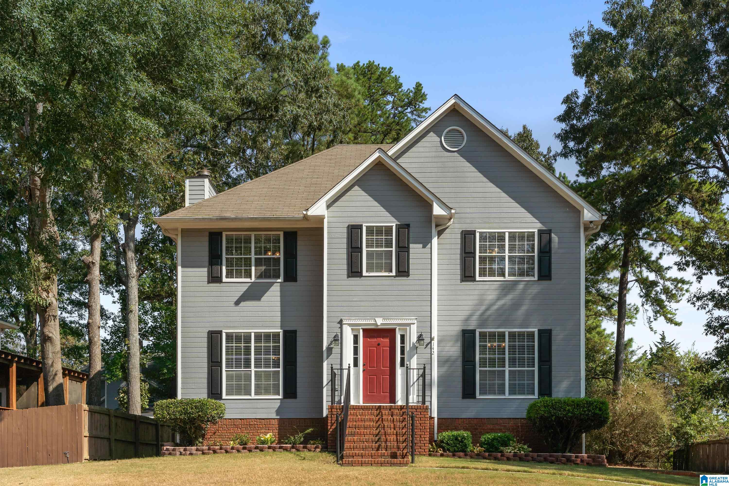 Photo 1 of Single family home for sale at 142 Cambridge Ln, Alabaster, AL 35007 | MLS# 21464435 | Listing updated on 2026-09-11