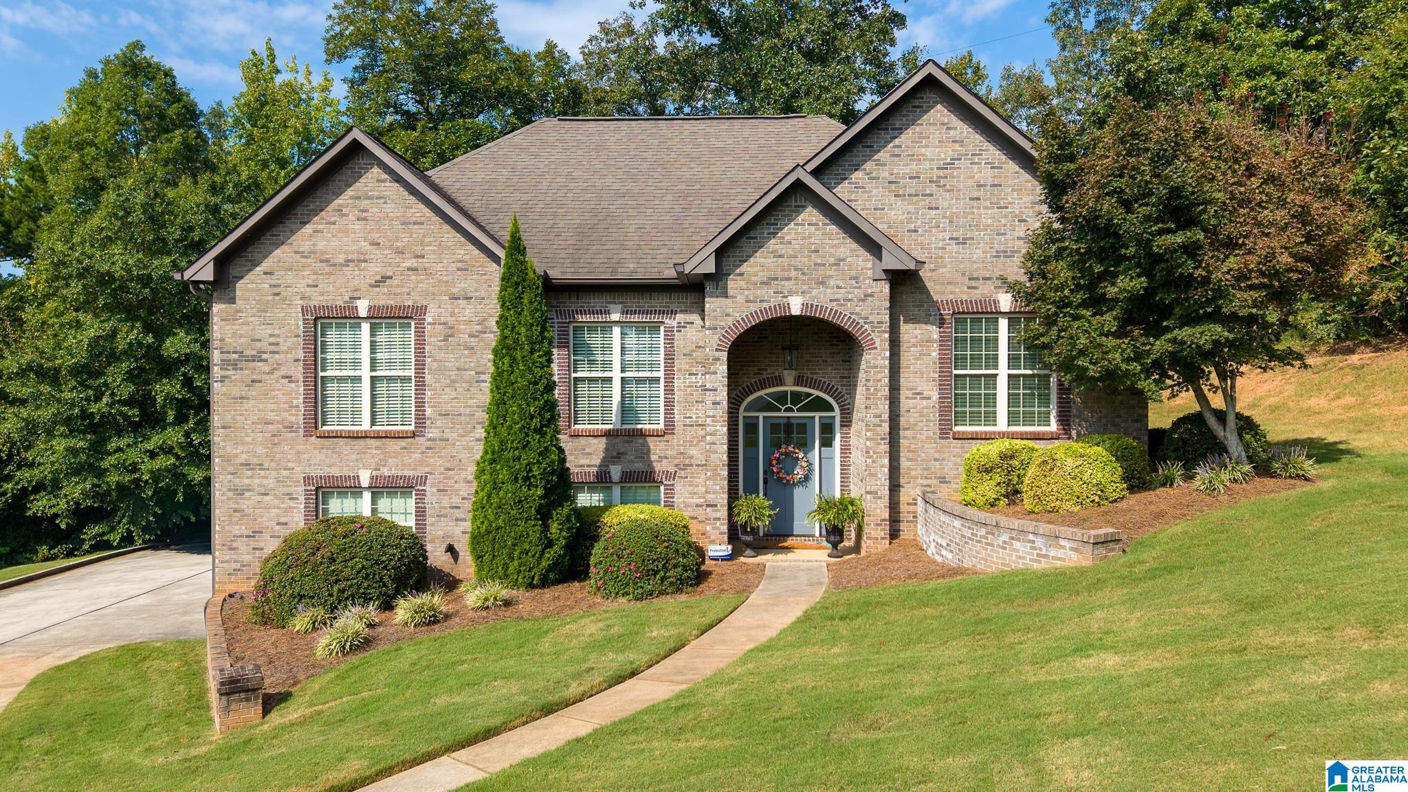 Photo 1 of Sale Pending at 261 Willow Dr, Lincoln, AL 35096 | MLS# 21464453 | Listing updated on 2026-09-12