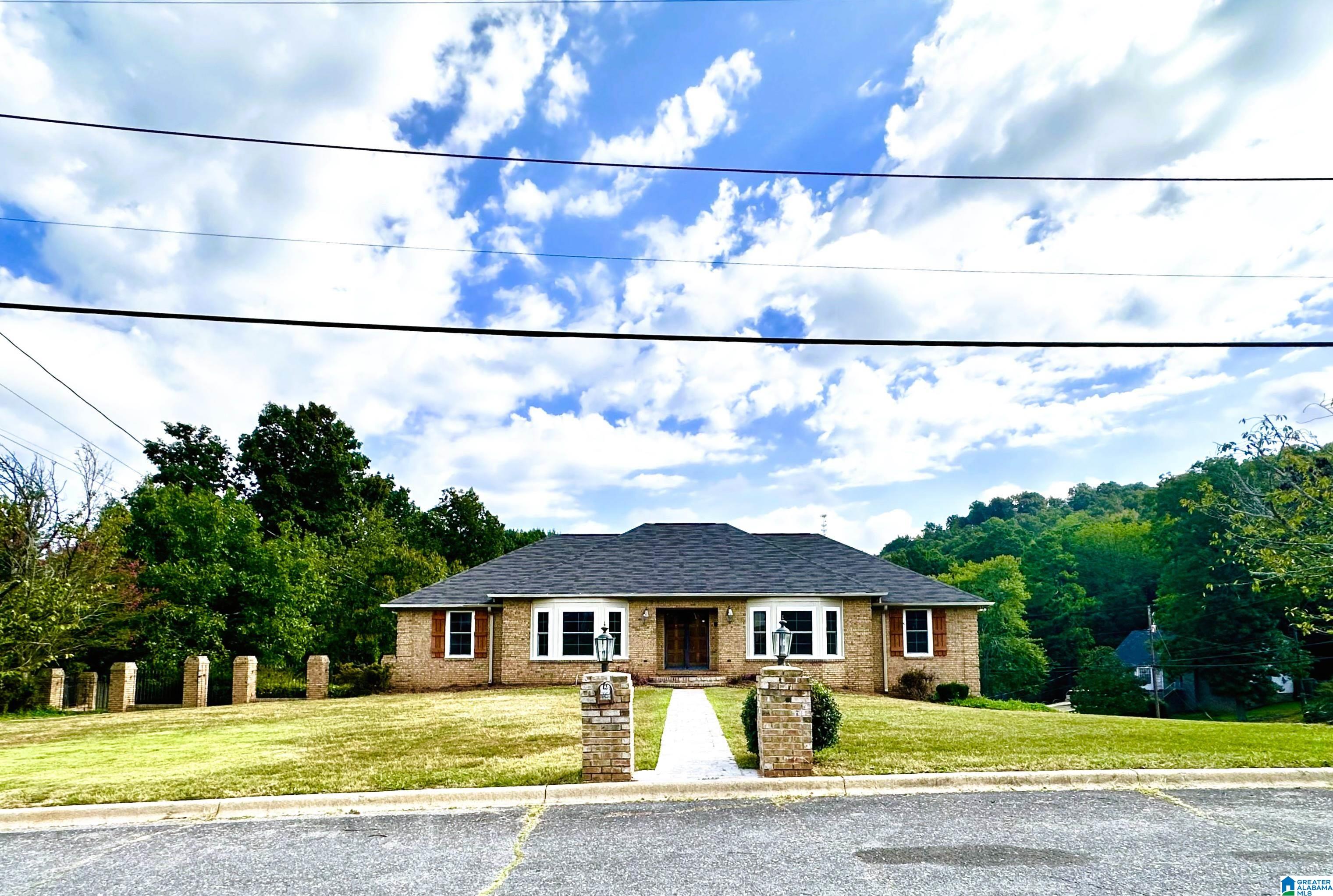 Photo 2 of Single family home for sale at 1520 Auman Dr, Birmingham, AL 35235 | MLS# 21464454 | Listing updated on 2026-09-11