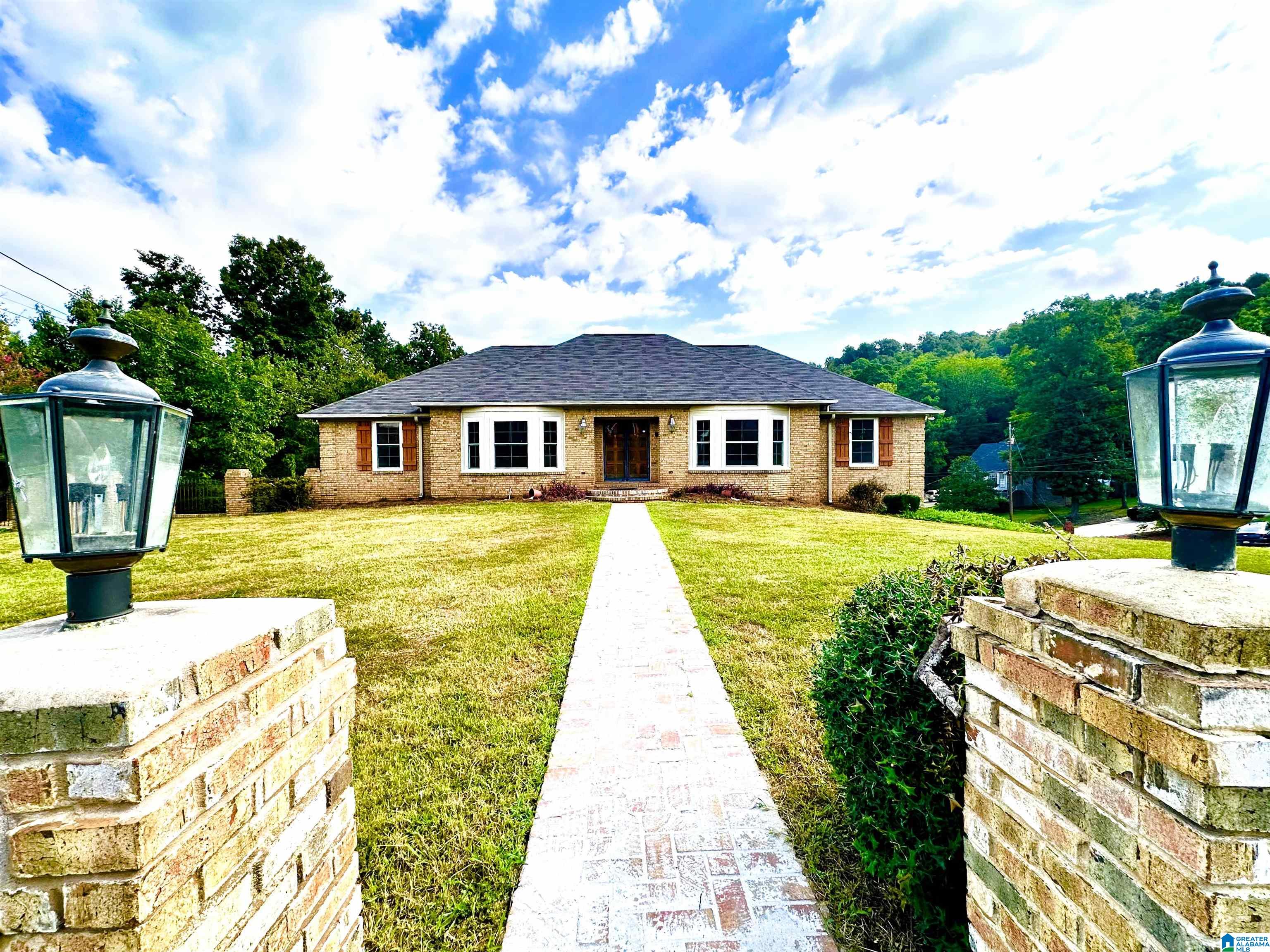 Photo 3 of Single family home for sale at 1520 Auman Dr, Birmingham, AL 35235 | MLS# 21464454 | Listing updated on 2026-09-11