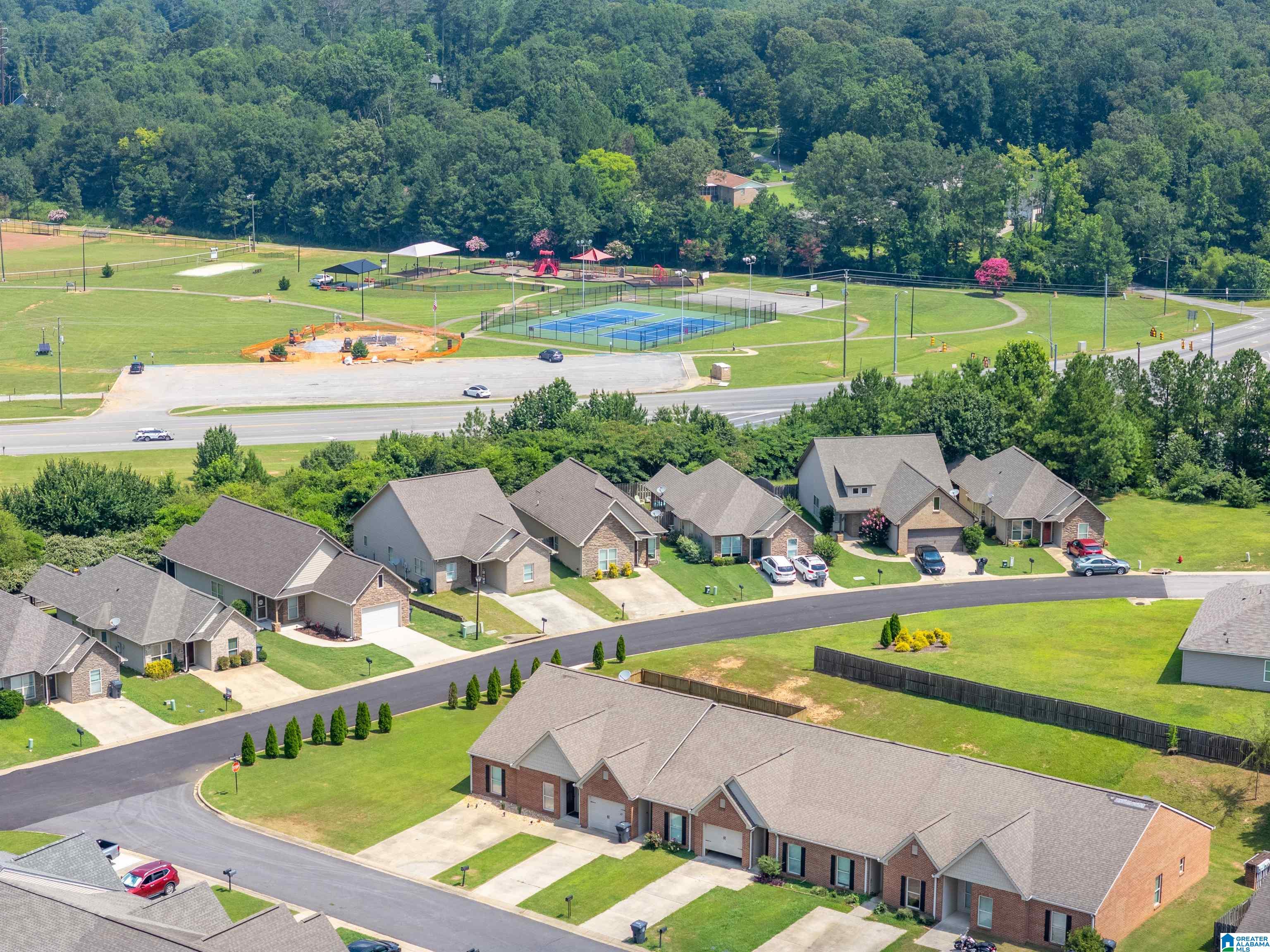 Photo 2 of Townhouse for sale at 11 Highland View Ln, Lincoln, AL 35096 | MLS# 21464462 | Listing updated on 2026-09-11