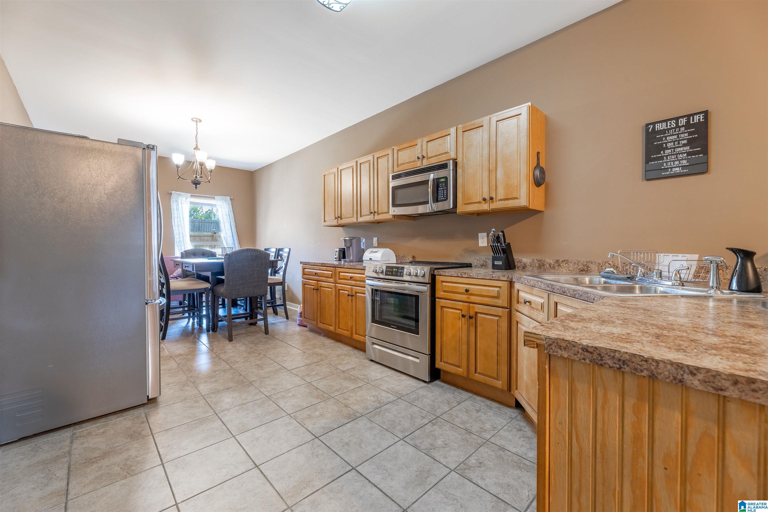 Photo 3 of Townhouse for sale at 11 Highland View Ln, Lincoln, AL 35096 | MLS# 21464462 | Listing updated on 2026-09-11