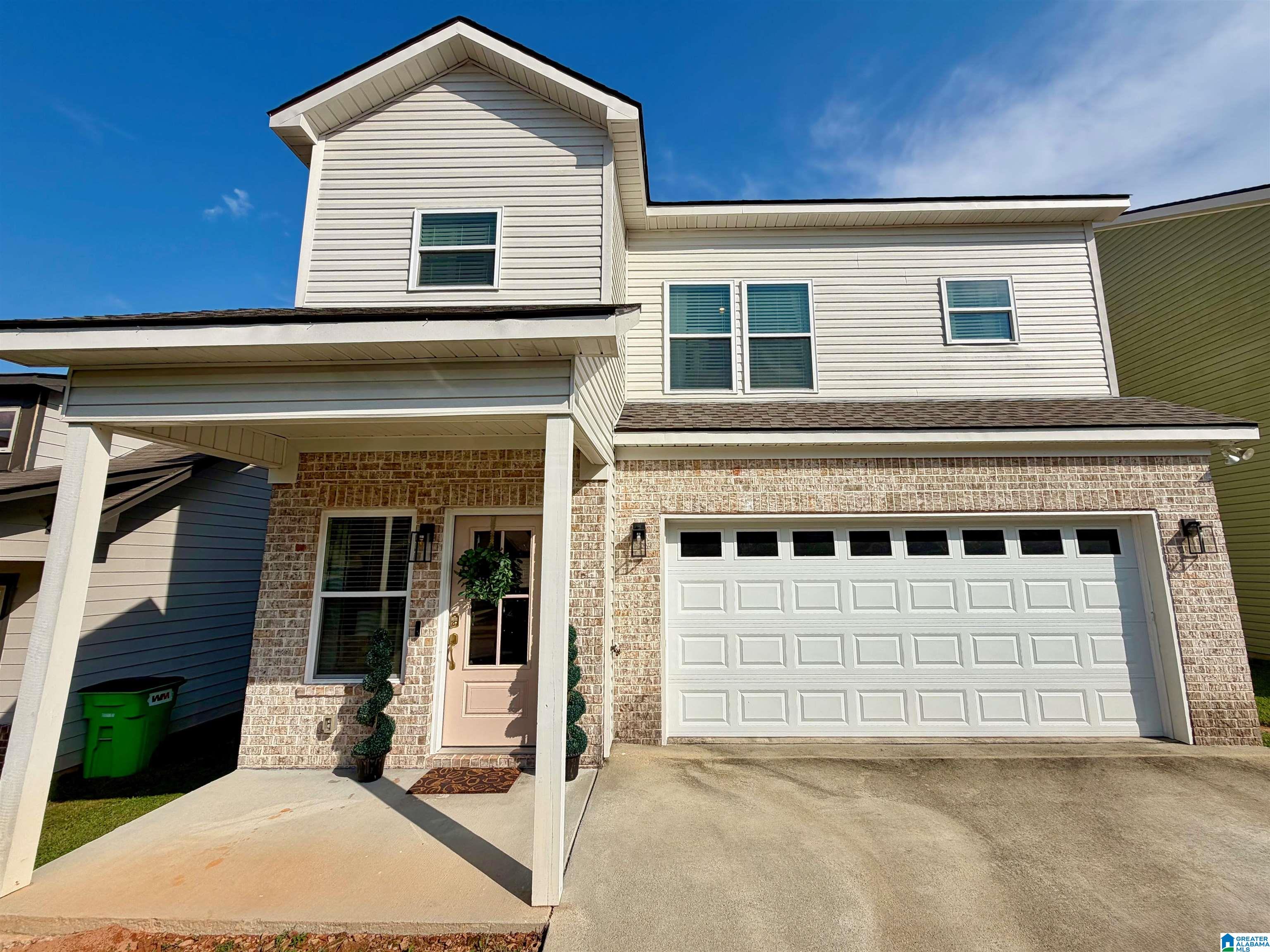 Photo 1 of Sale Pending at 823 Kent Dr, Odenville, AL 35120 | MLS# 21464468 | Listing updated on 2026-09-15