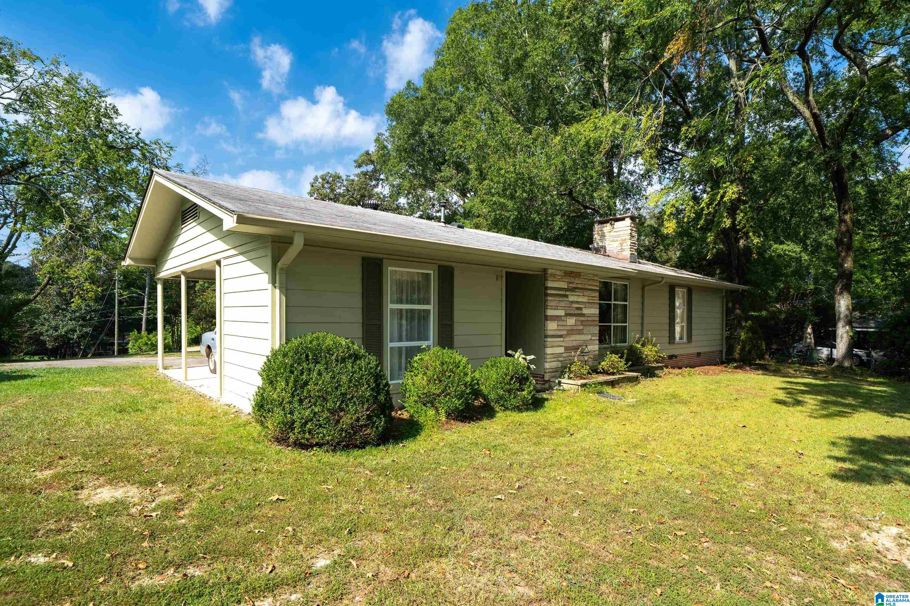 Photo 4 of Single family home for sale at 747 Rose Dr, Birmingham, AL 35235 | MLS# 21464470 | Listing updated on 2026-09-11