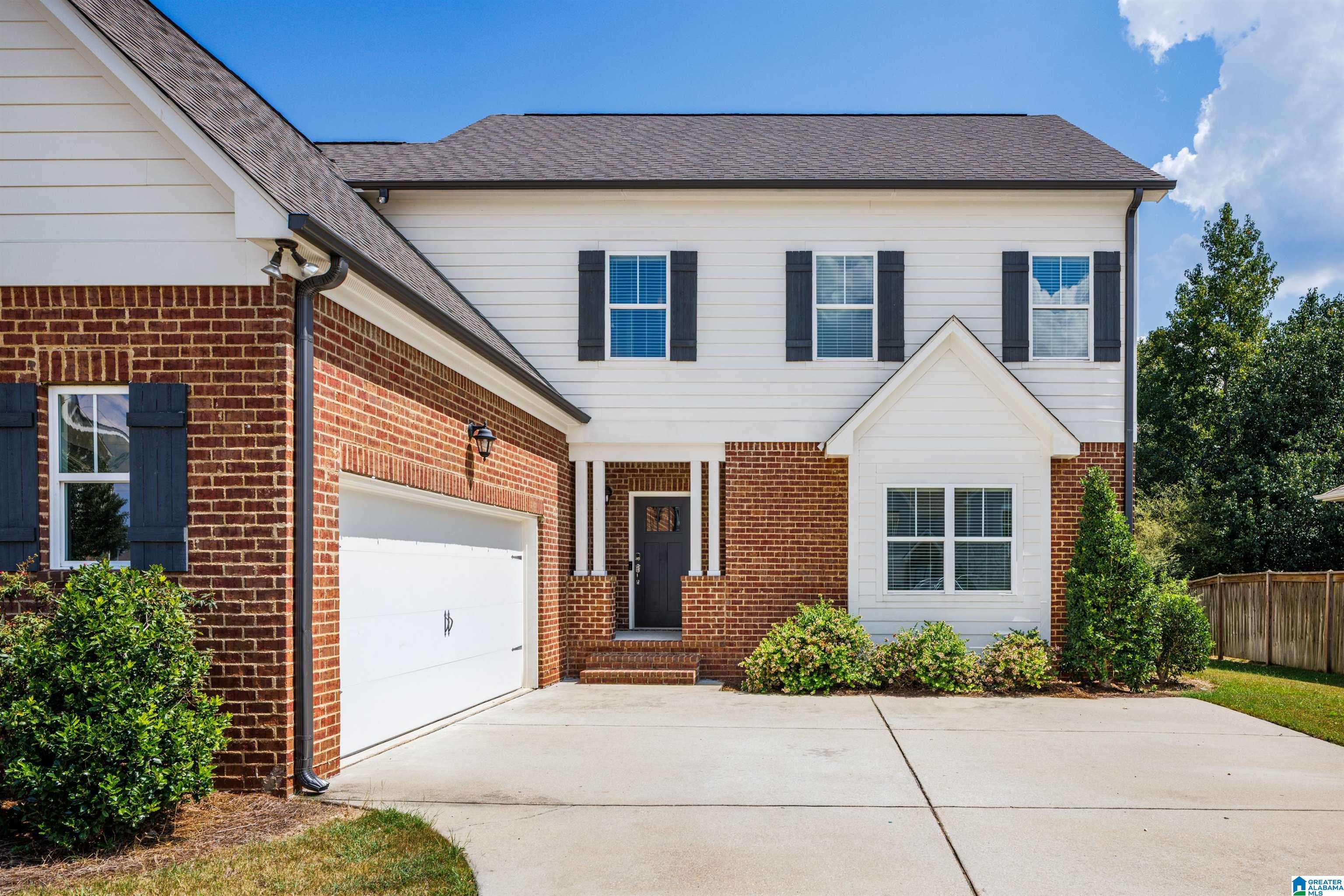 Photo 3 of Single family home for sale at 3032 Camellia Ridge Ct, Pelham, AL 35124 | MLS# 21464495 | Listing updated on 2026-09-24