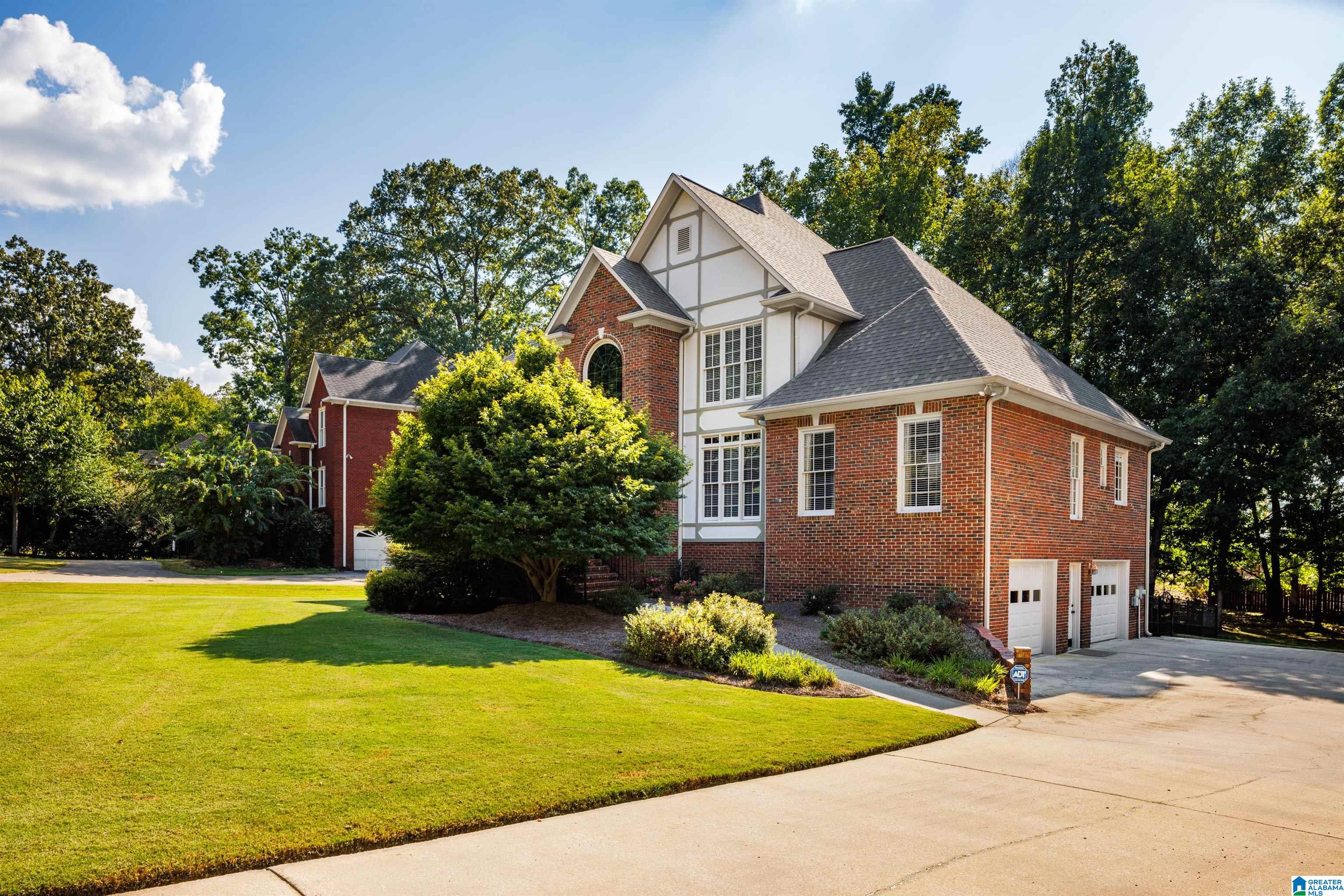 Photo 2 of Single family home for sale at 4516 Eagle Point Dr, Birmingham, AL 35242 | MLS# 21464496 | Listing updated on 2026-09-11