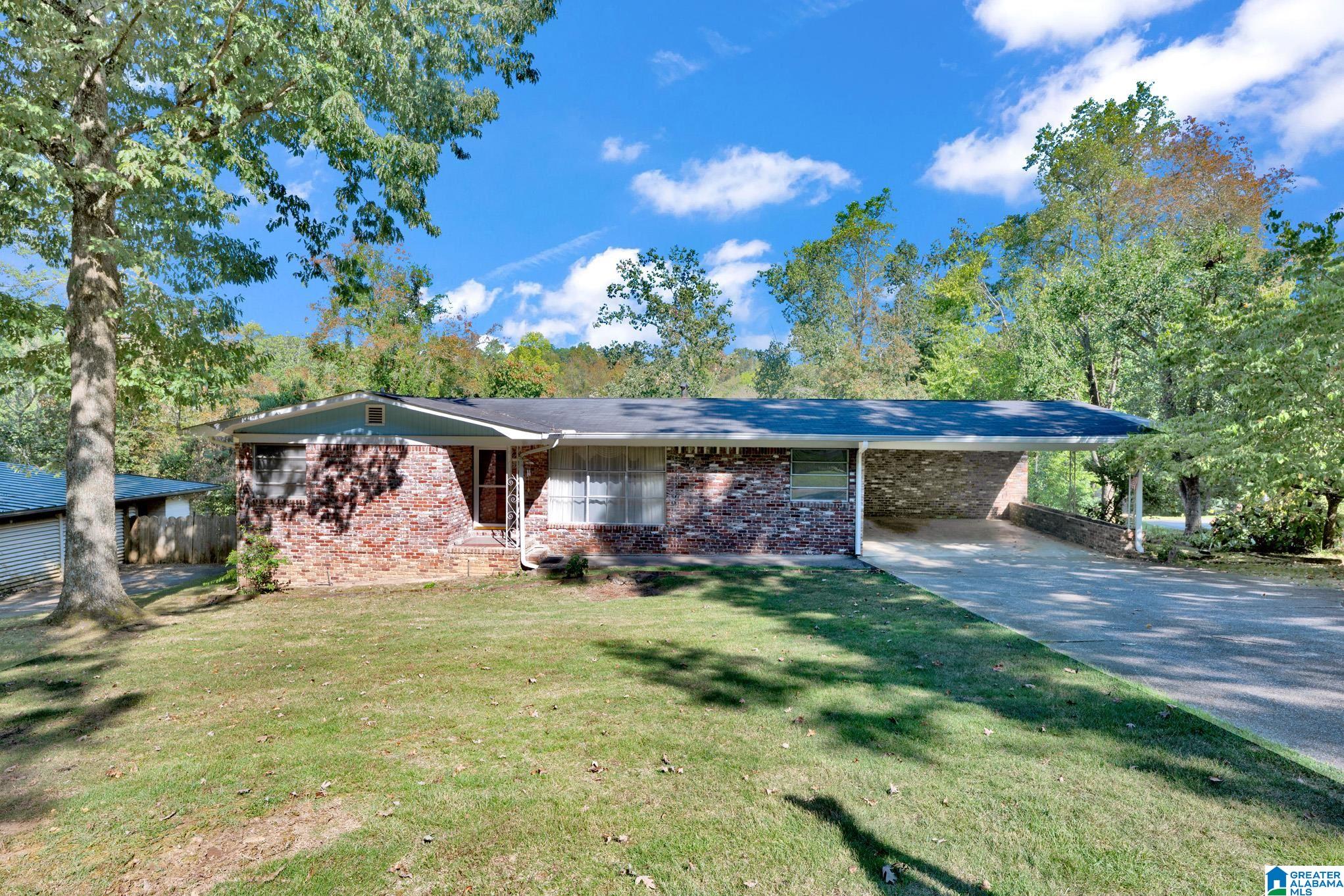 Single family home for sale at 1792 Old Crk Trl, VESTAVIA HILLS, AL 35216 | MLS# 21464498