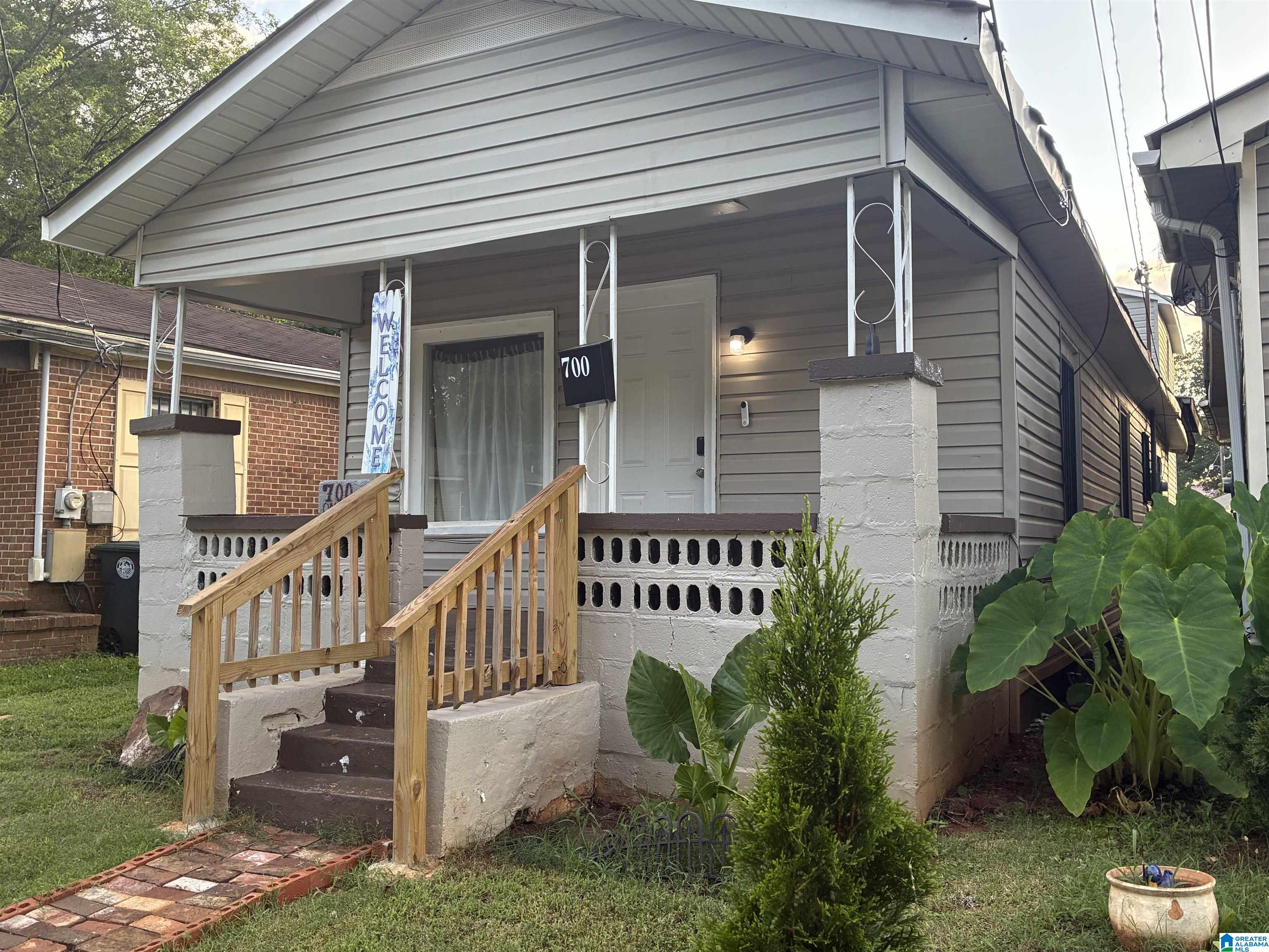 Photo 1 of Sale Pending at 700 Omega St S, Birmingham, AL 35205 | MLS# 21464529 | Listing updated on 2026-09-12