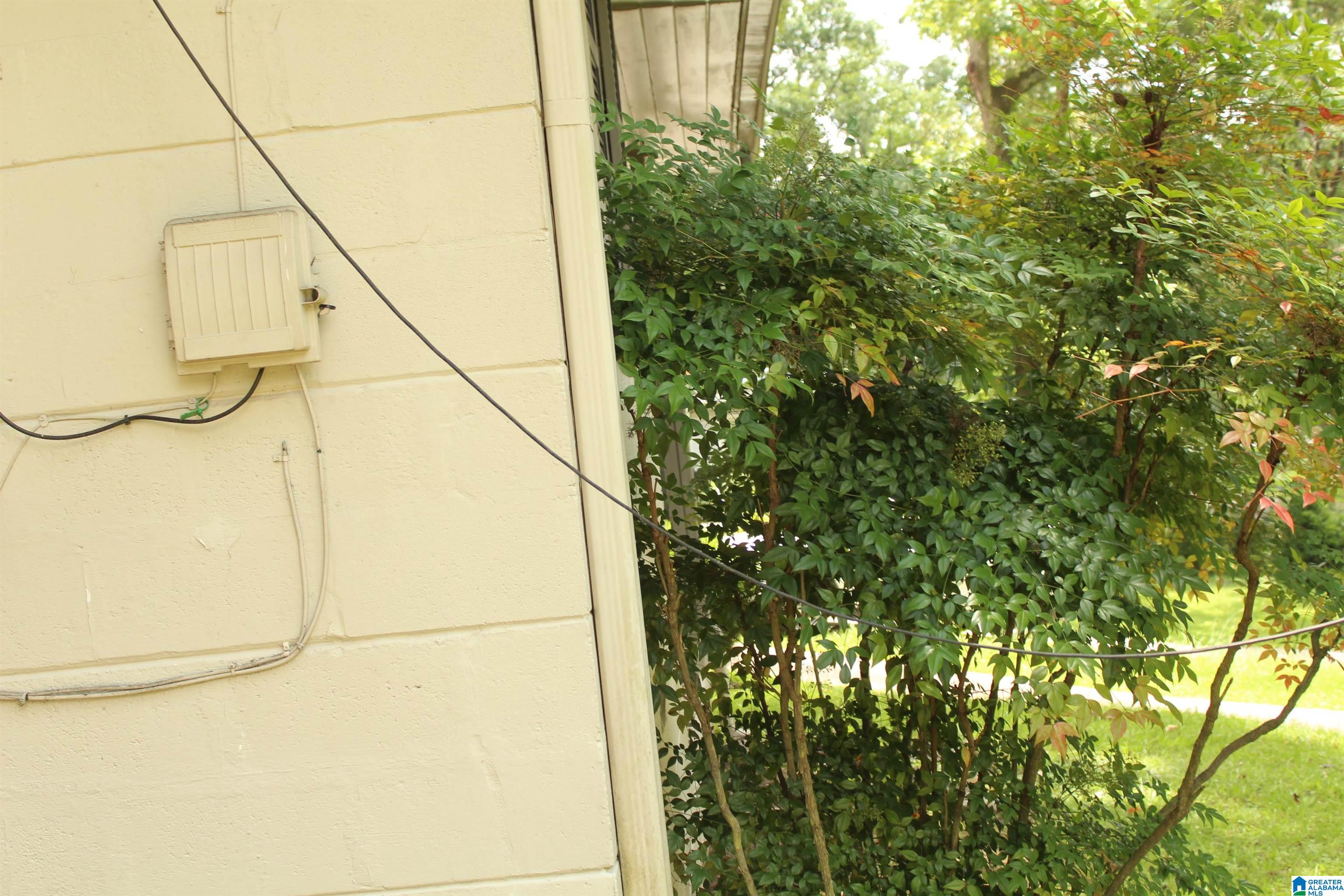 Photo 3 of Sale Pending at 1117 Birchwood St, Birmingham, AL 35215 | MLS# 21464531 | Listing updated on 2026-09-12