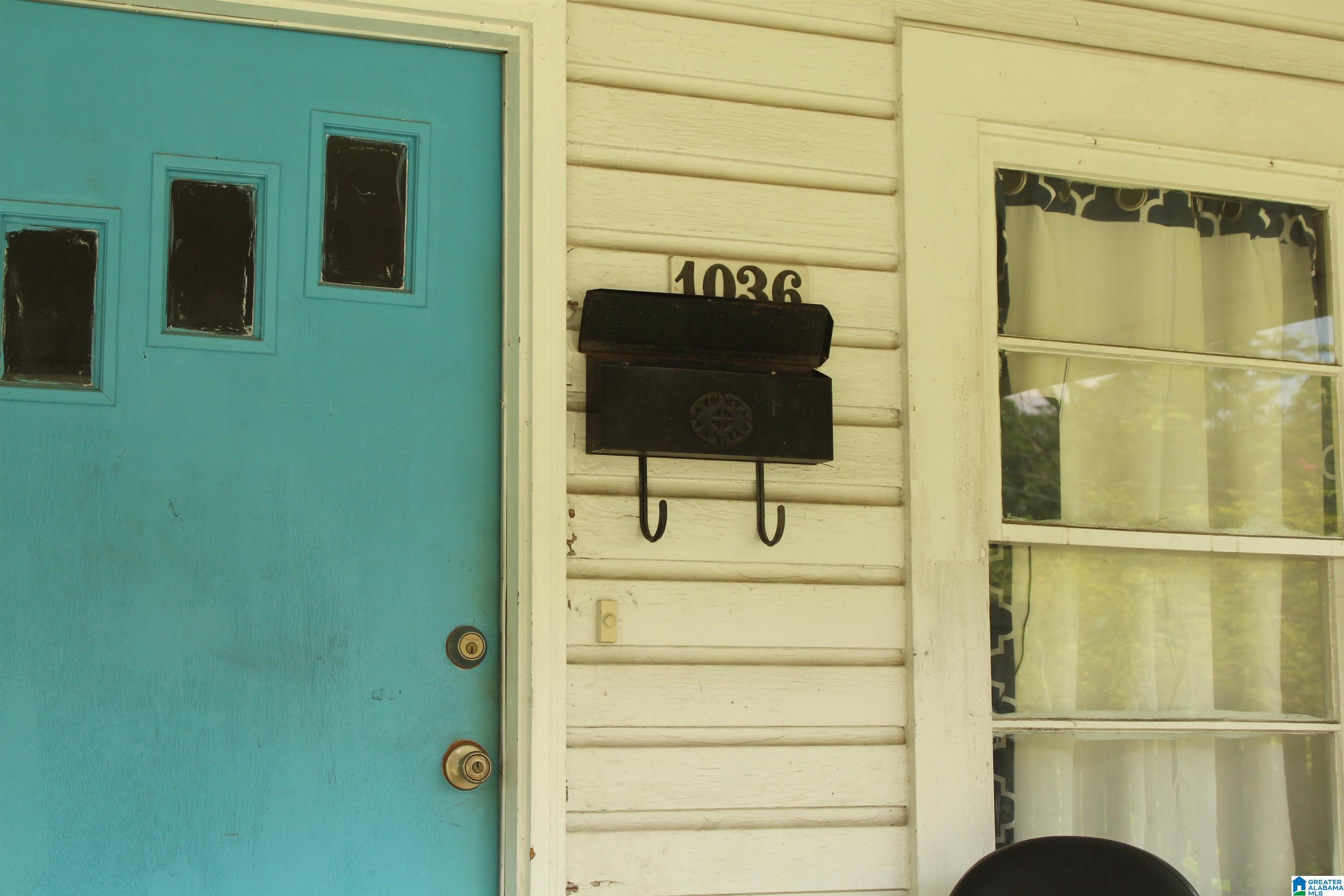 Photo 3 of Sale Pending at 1426 Thomason Ave, Birmingham, AL 35217 | MLS# 21464533 | Listing updated on 2026-09-12