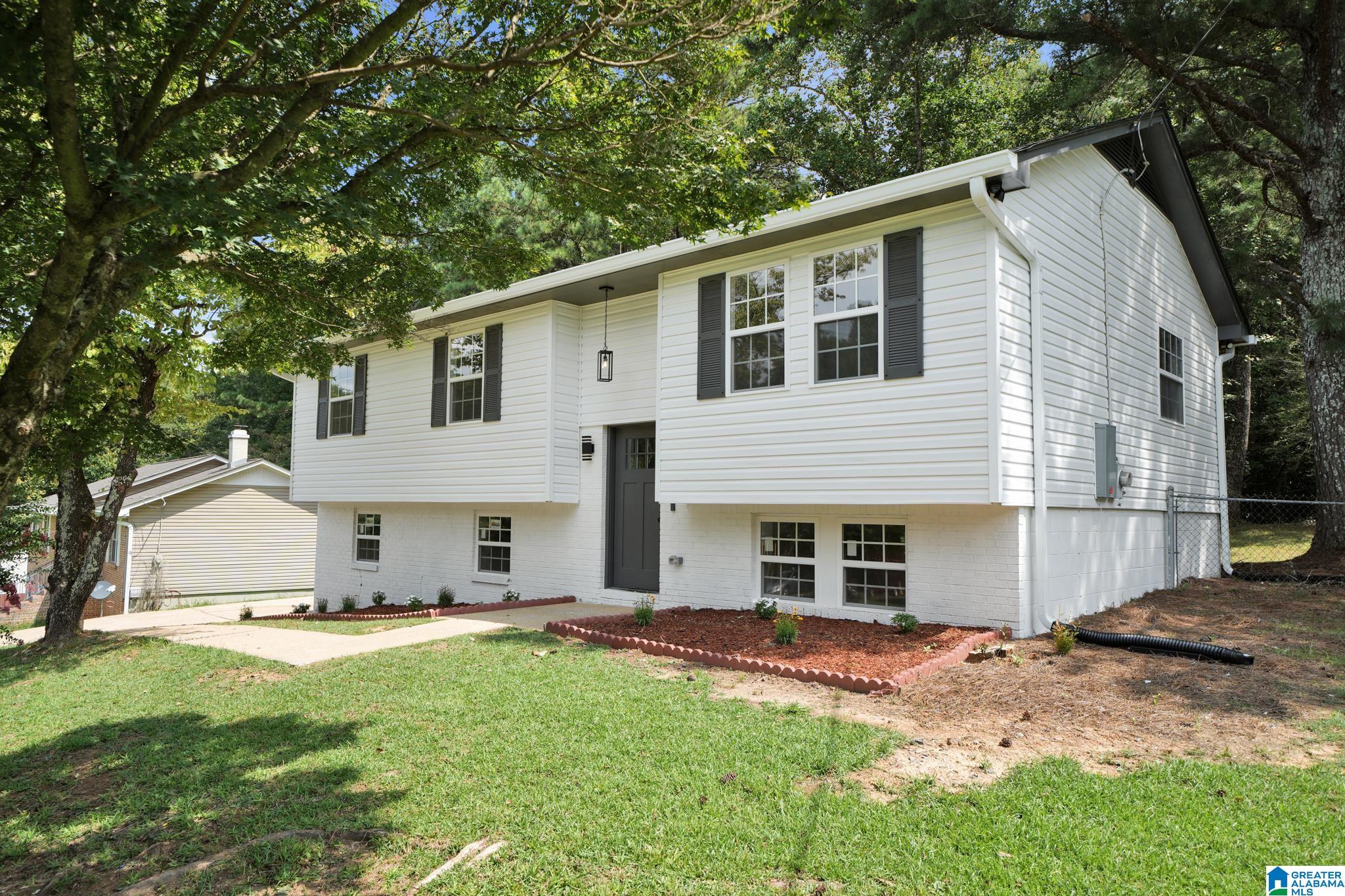 Photo 2 of Single family home for sale at 413 Debby Ln, Adamsville, AL 35005 | MLS# 21464541 | Listing updated on 2026-09-11
