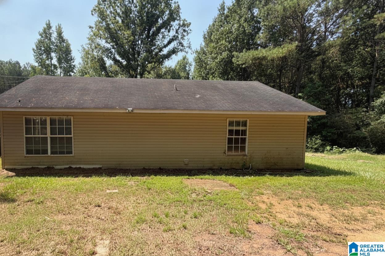 Photo 3 of Single family home for sale at 573 Arrowhead Ln, Jasper, AL 35503 | MLS# 21464550 | Listing updated on 2026-09-11