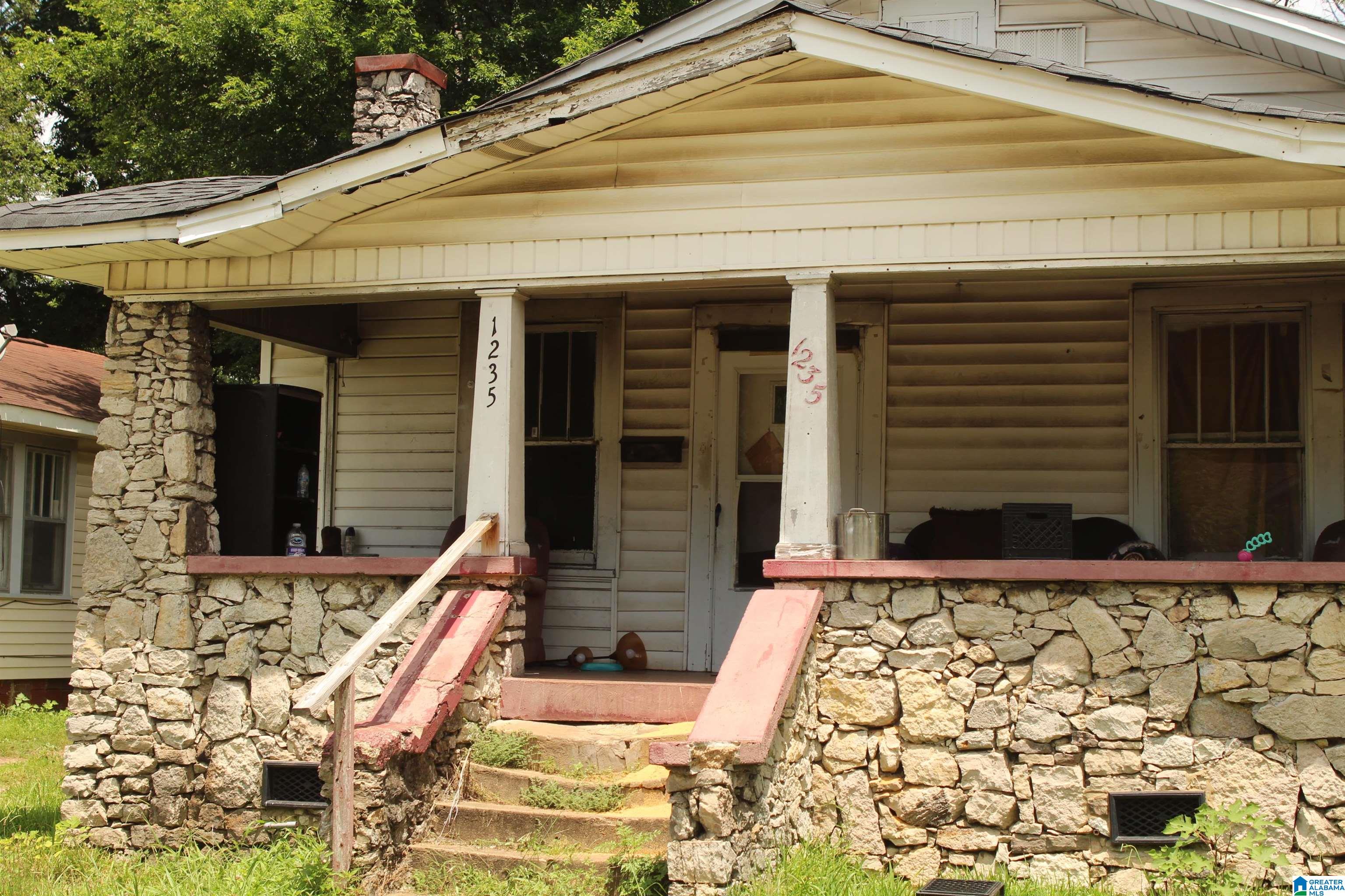 Photo 1 of Sale Pending at 1235 Hanover St, Birmingham, AL 35217 | MLS# 21464552 | Listing updated on 2026-09-15