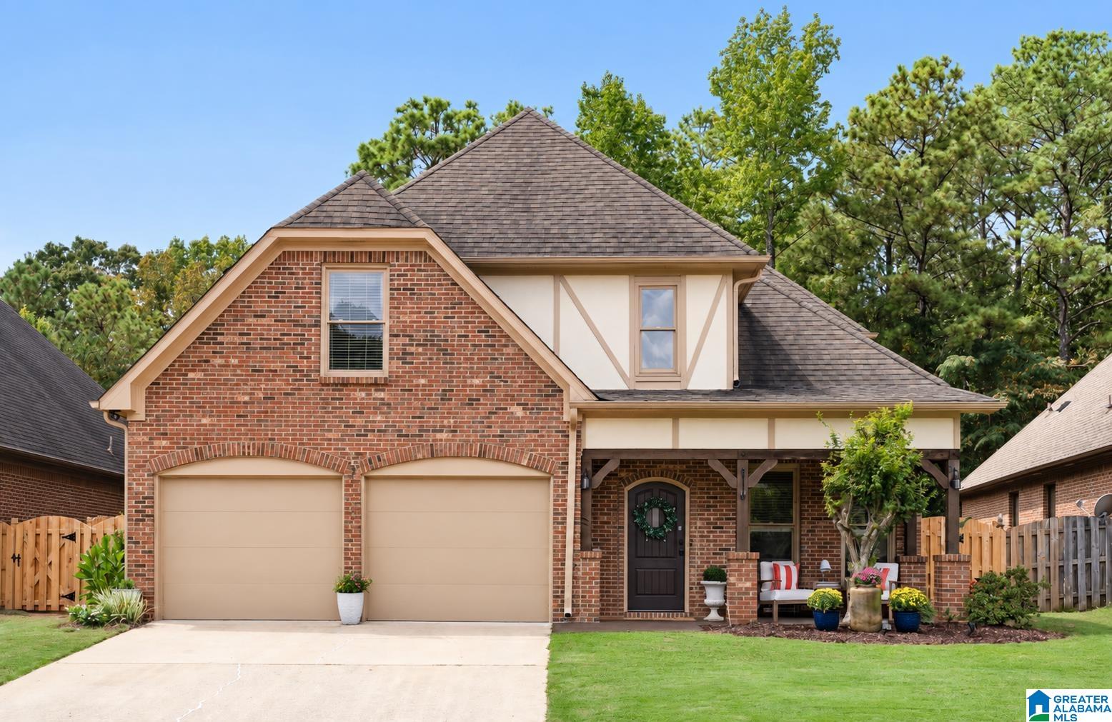 Photo 1 of Single family home for sale at 2339 Abbeyglen Cir, Hoover, AL 35226 | MLS# 21464561 | Listing updated on 2026-09-18