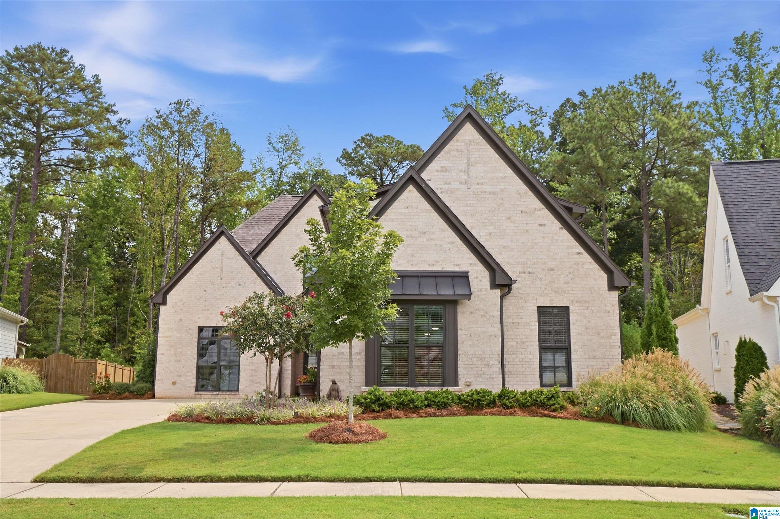Photo 2 of Single family home for sale at 5844 Heather Way, Birmingham, AL 35244 | MLS# 21464566 | Listing updated on 2026-09-14
