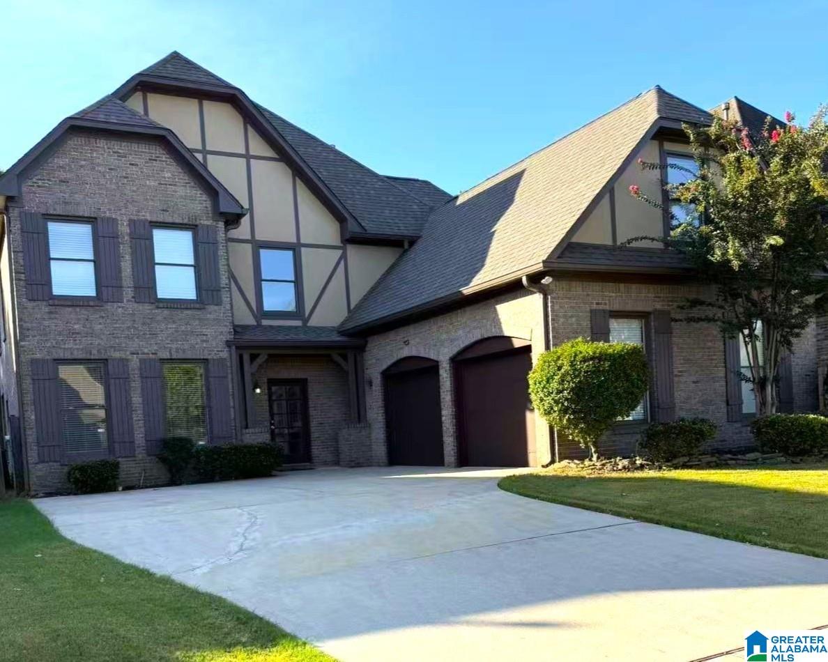2376 CHALYBE TRAIL